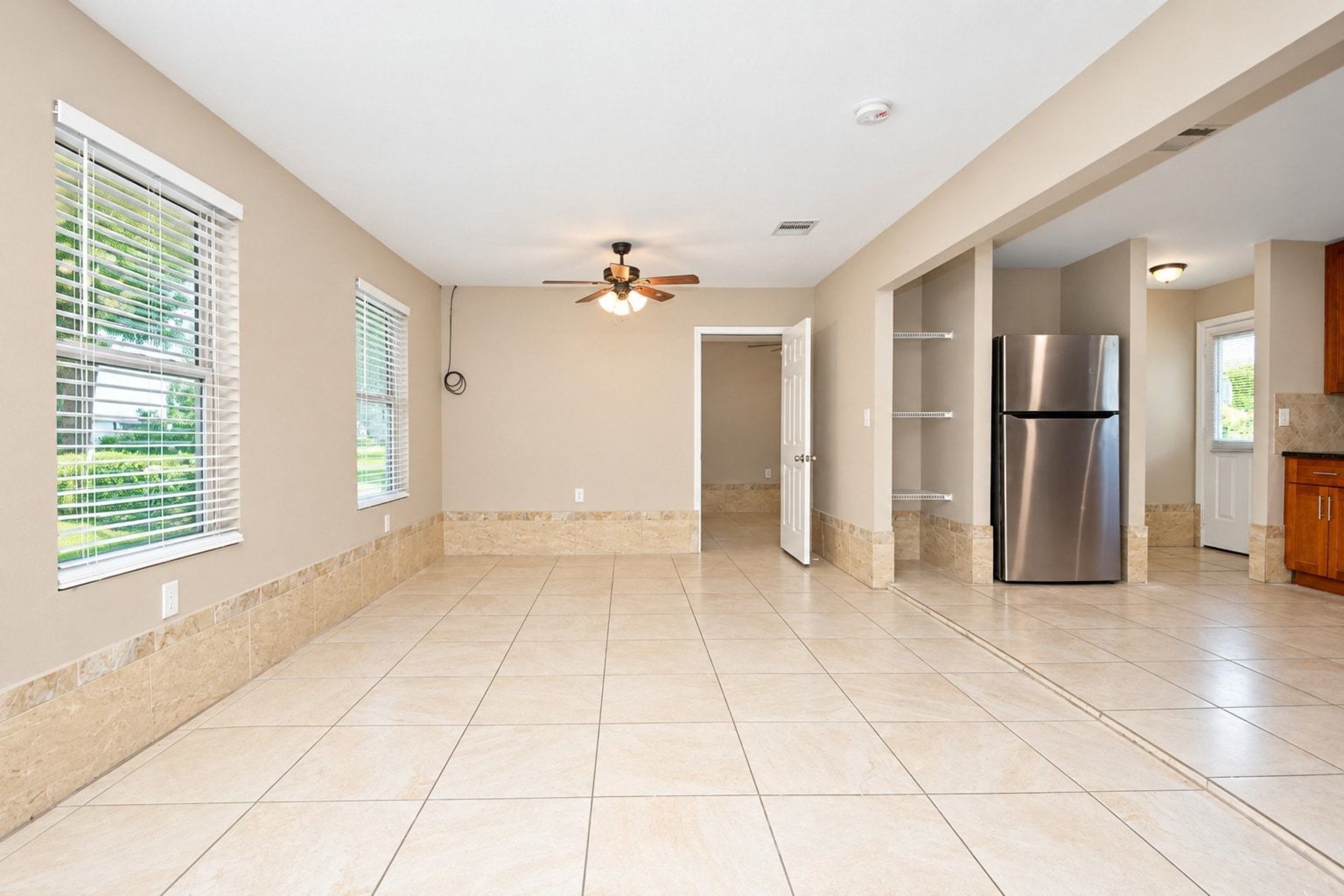 6010 Cypress Street Property Photo 3