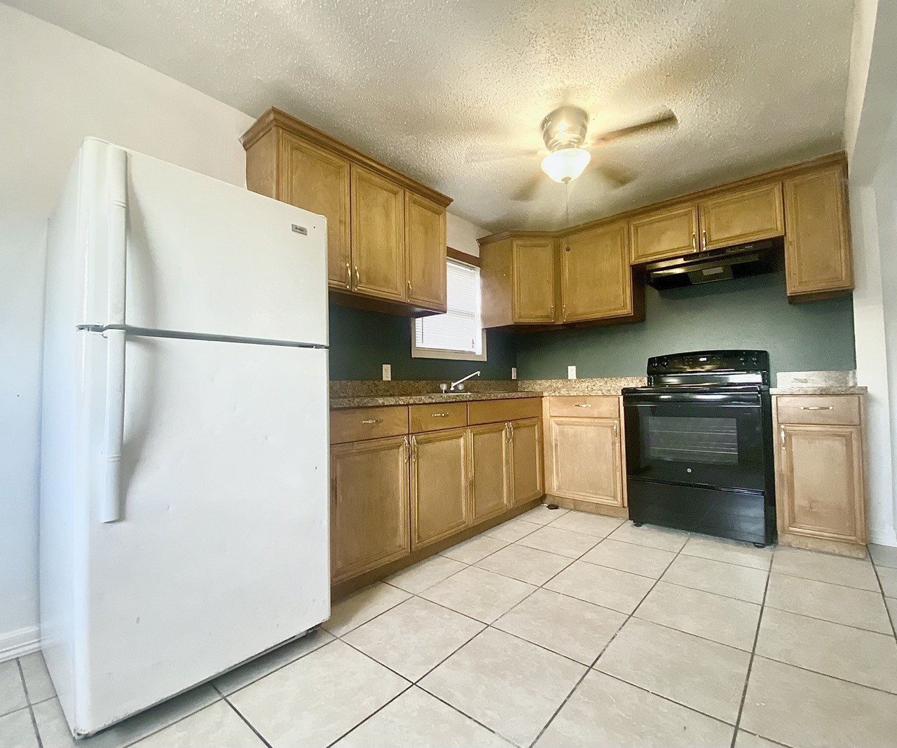 1138 4th Avenue N 1140 Property Photo 5