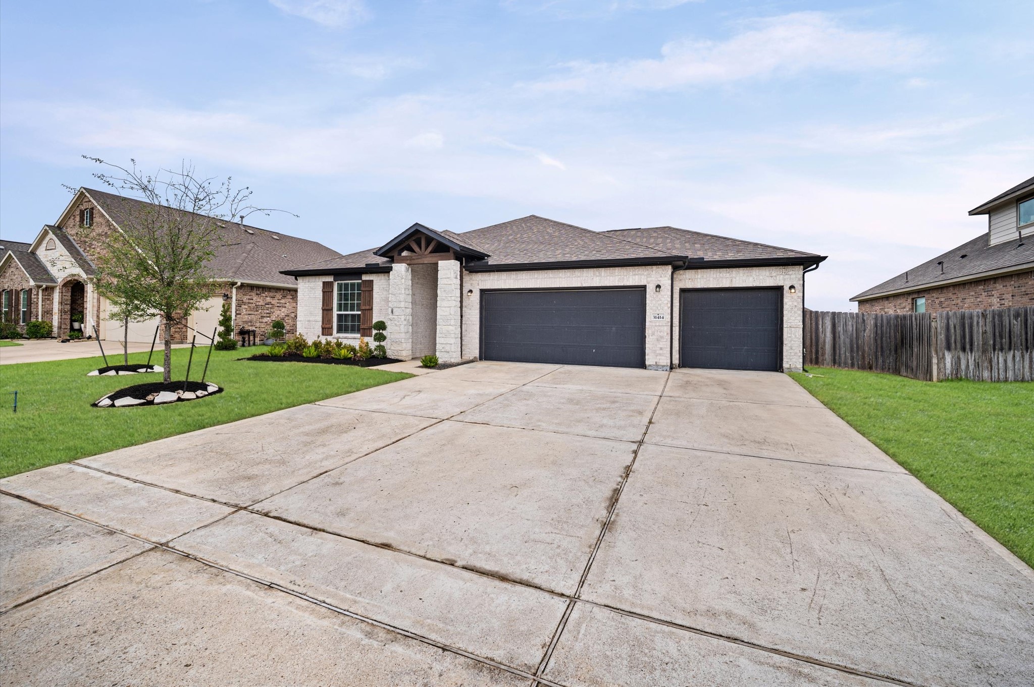 31414 Sandpiper Creek Drive Property Photo 3
