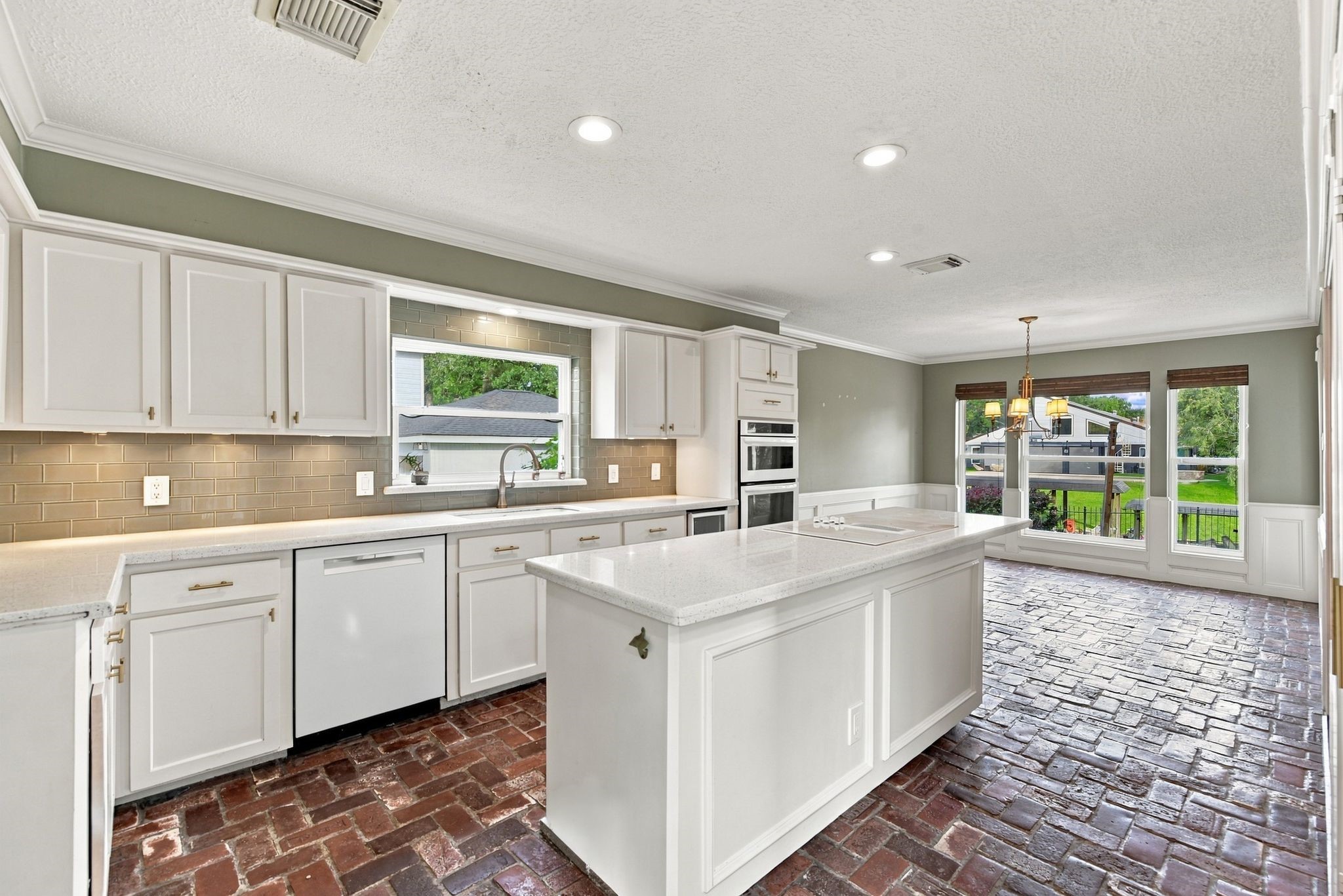 8214 Magnolia Glen Drive Property Photo 17