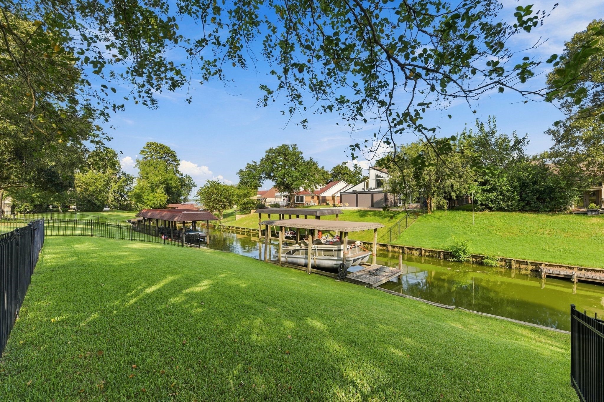 8214 Magnolia Glen Drive Property Photo 47