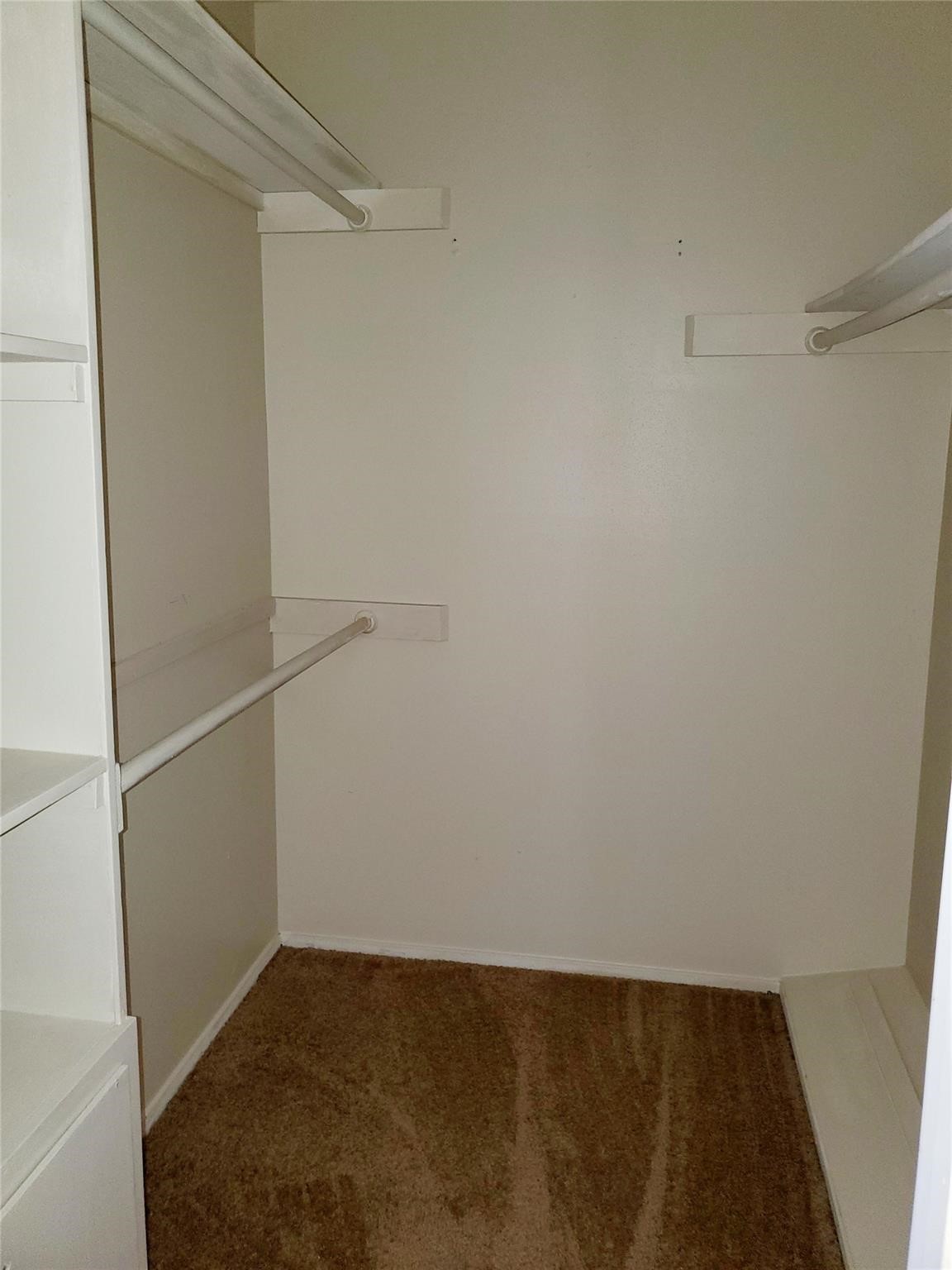 11806 Hillcroft Avenue Property Photo 7