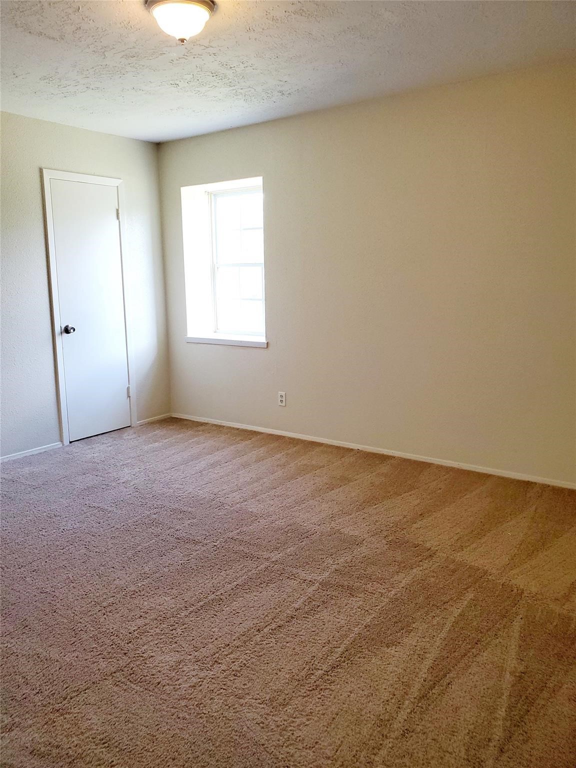 11806 Hillcroft Avenue Property Photo 10