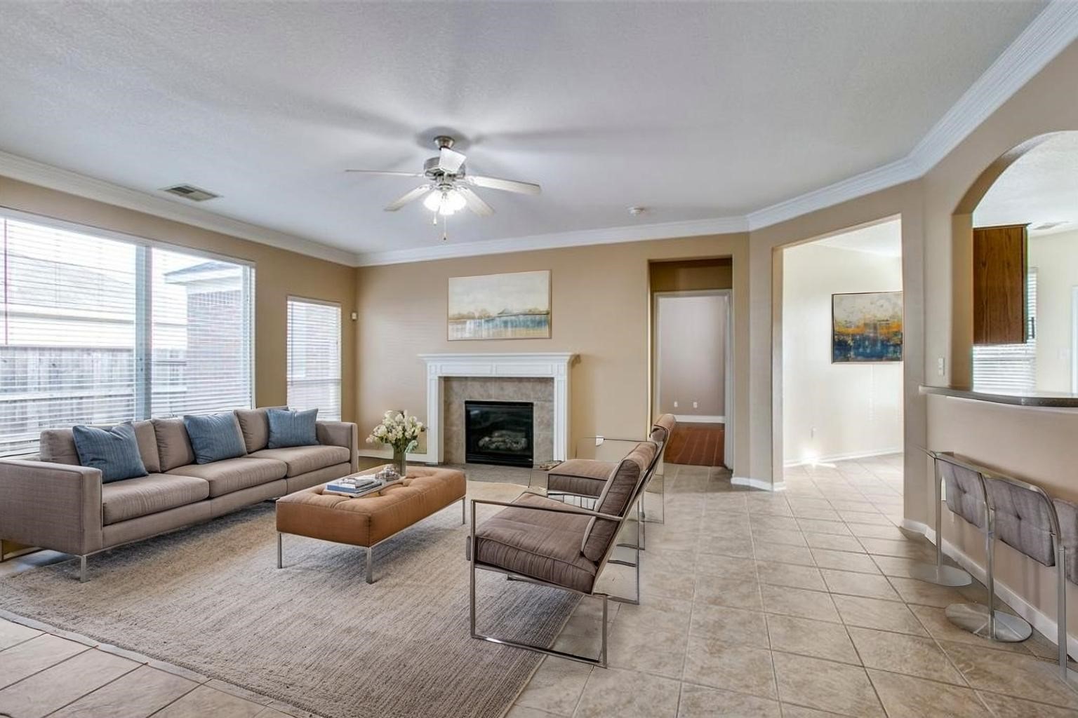 9907 Valance Way Property Photo 6