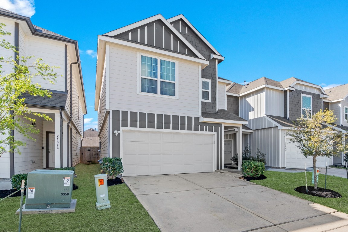 24847 Goldoni Drive Property Photo 3