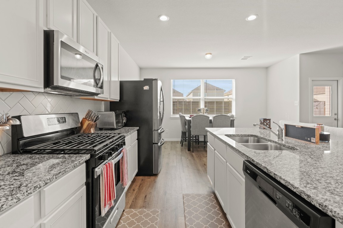 24847 Goldoni Drive Property Photo 10