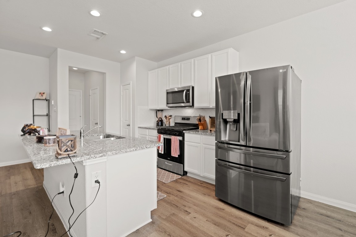 24847 Goldoni Drive Property Photo 17