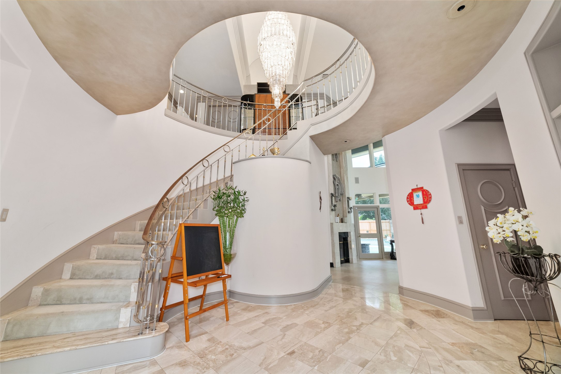 2814 Cedar Woods Place Property Photo 4