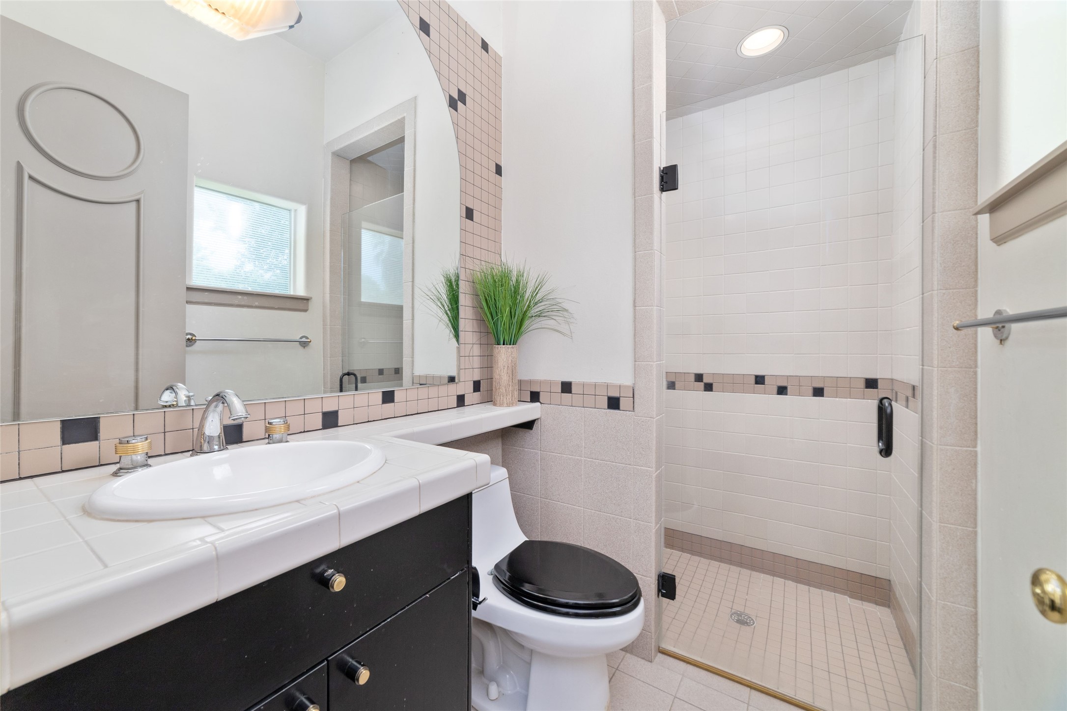 2814 Cedar Woods Place Property Photo 23