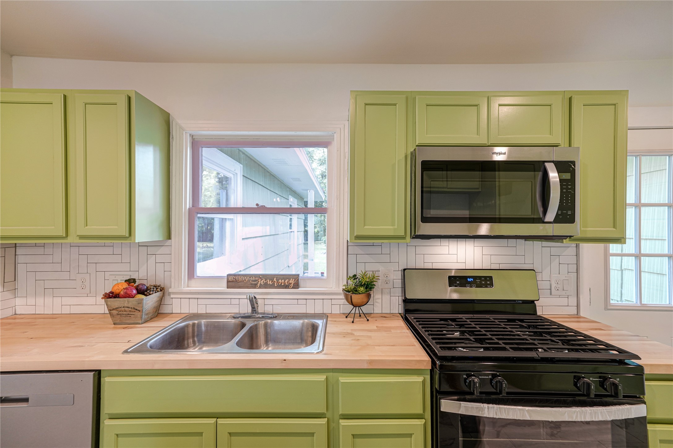 1319 Elm Street Property Photo 19