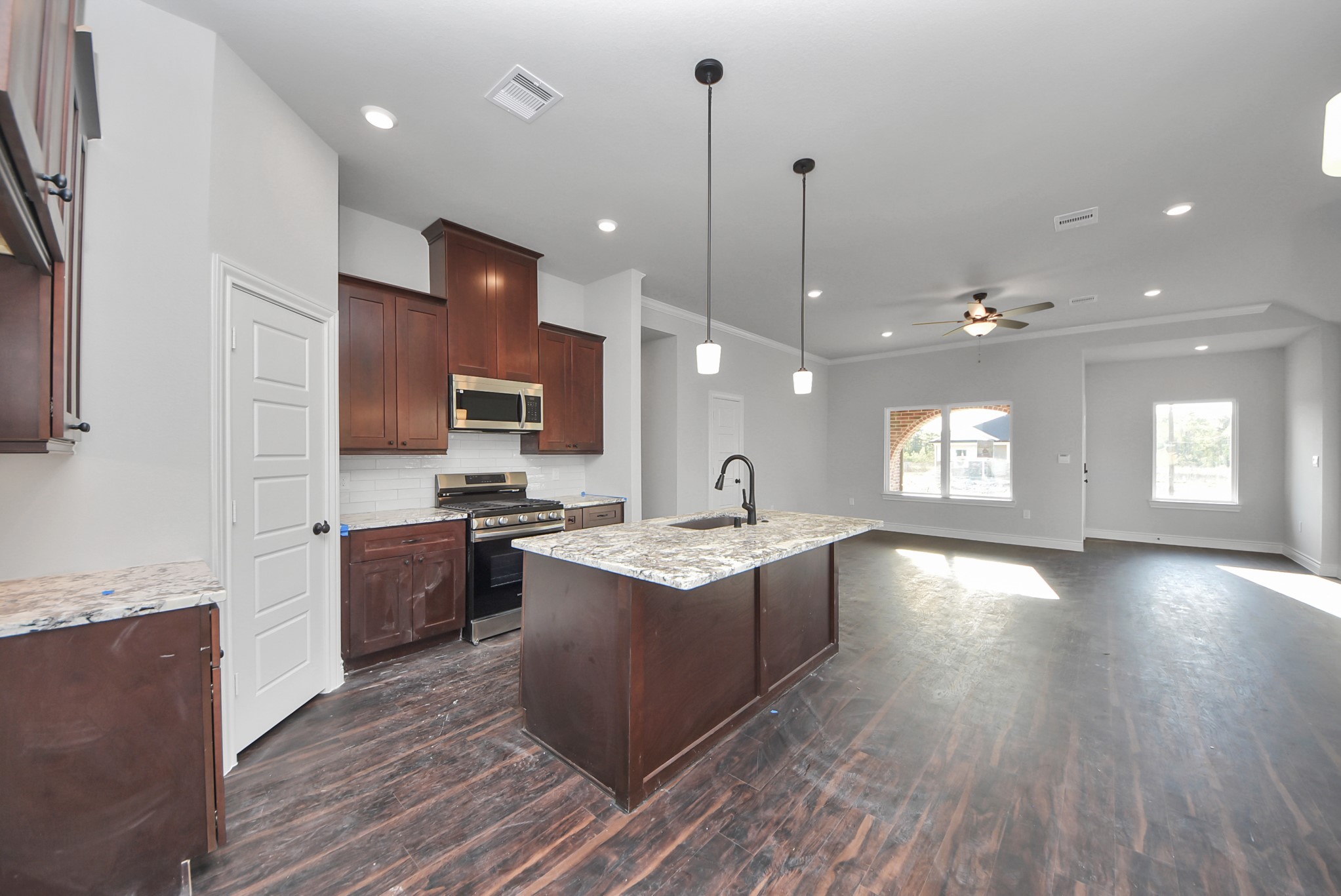 25662 John Wayne Road Property Photo 5