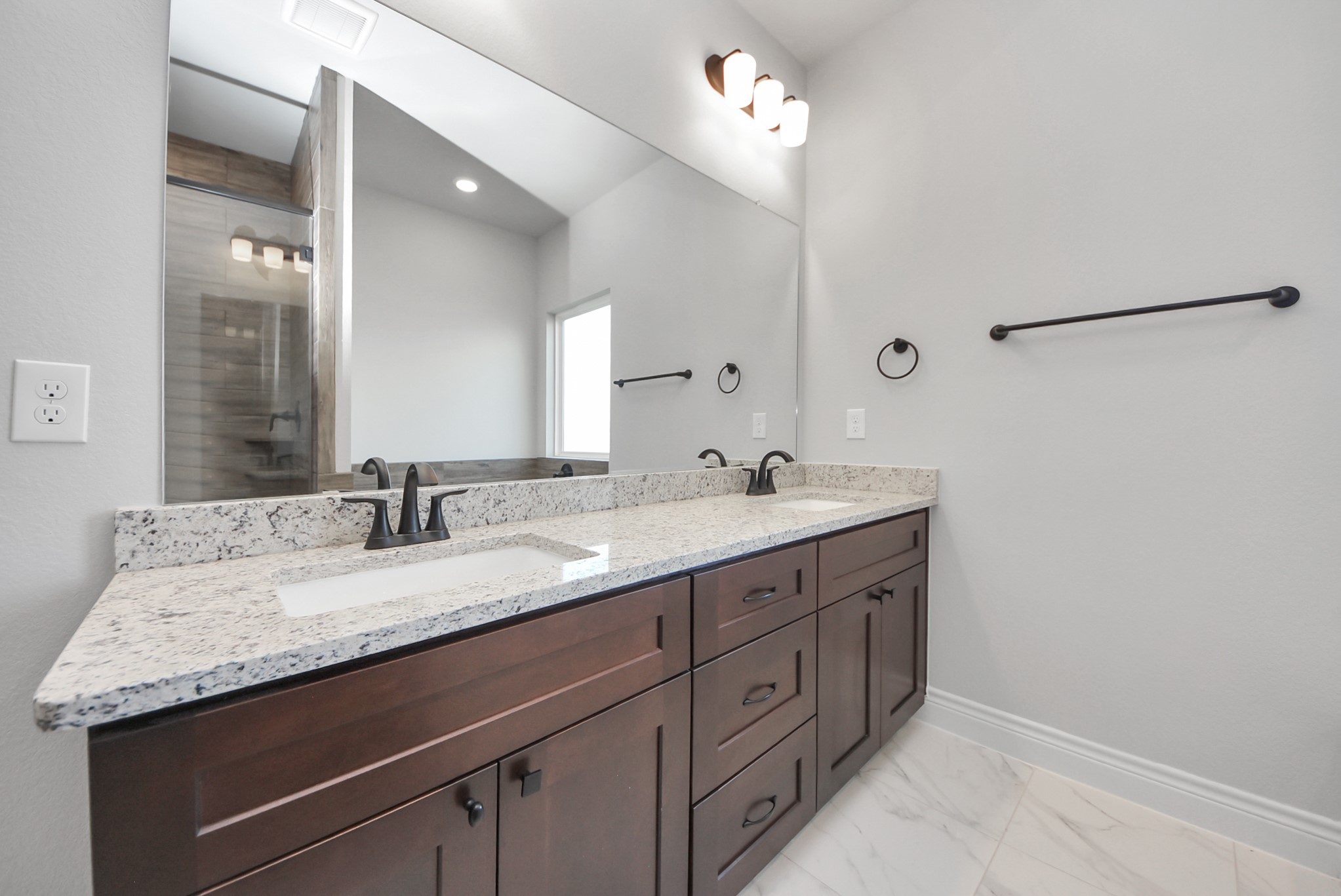 25662 John Wayne Road Property Photo 16