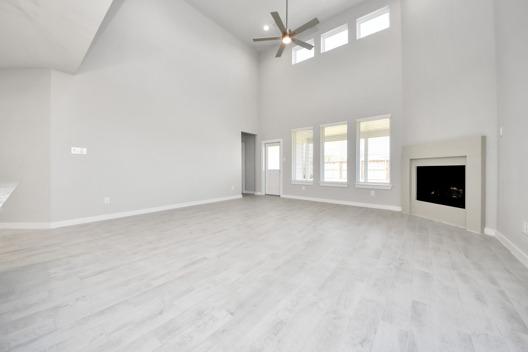 2906 Bury Park Drive Property Photo 17