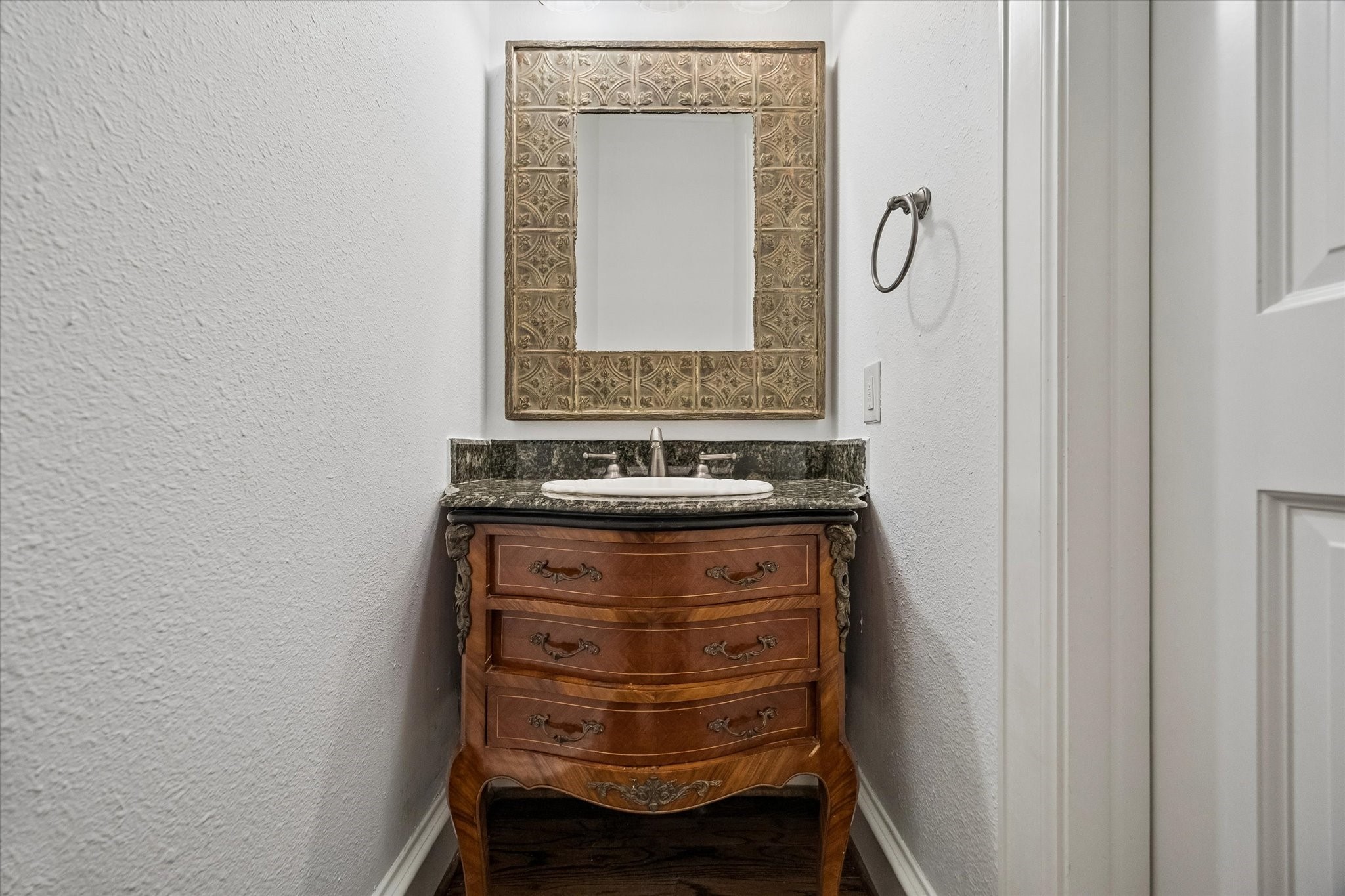 3618 Bellefontaine Street Property Photo 15