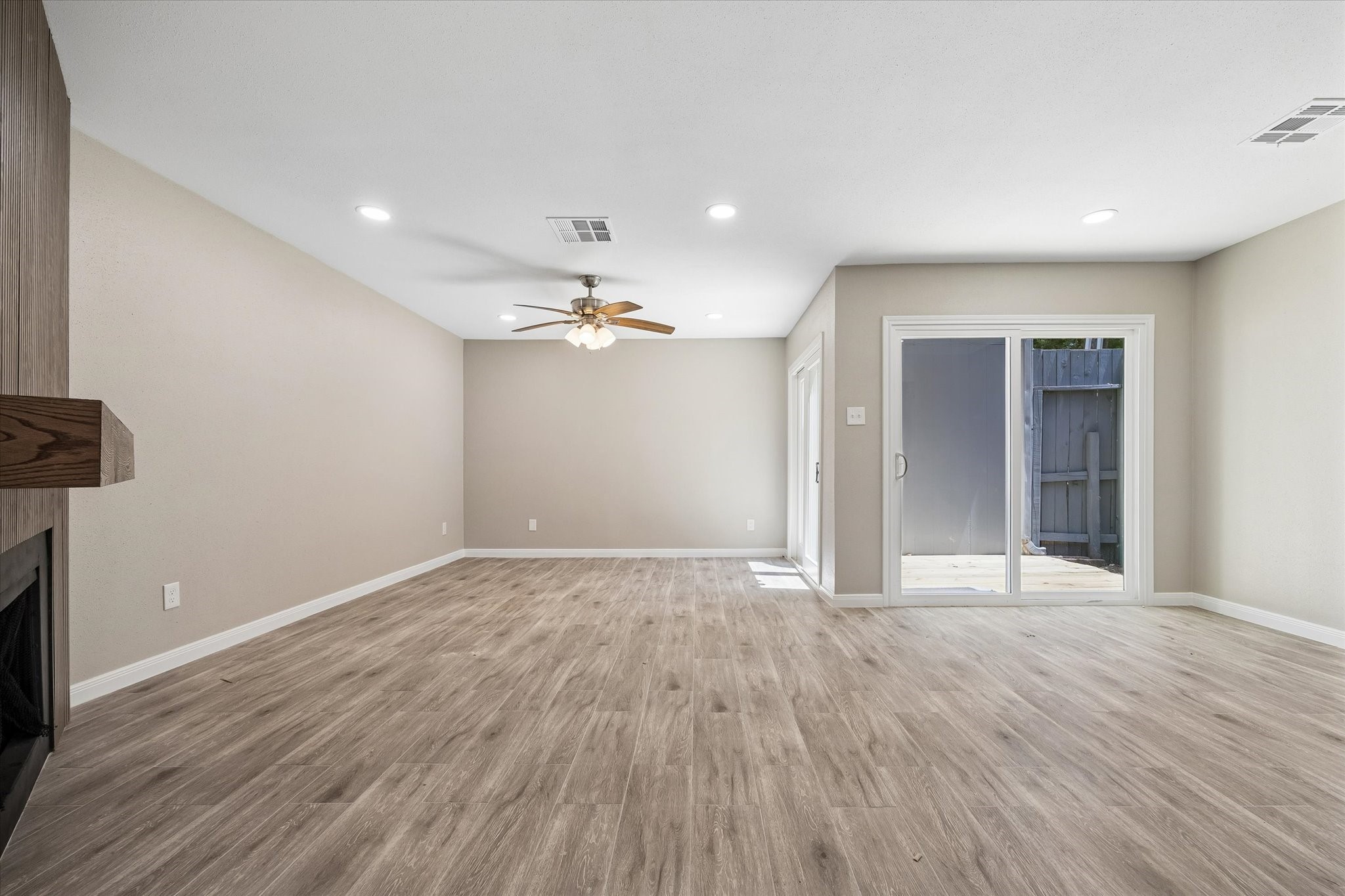 9007 Imogene Street Property Photo 4
