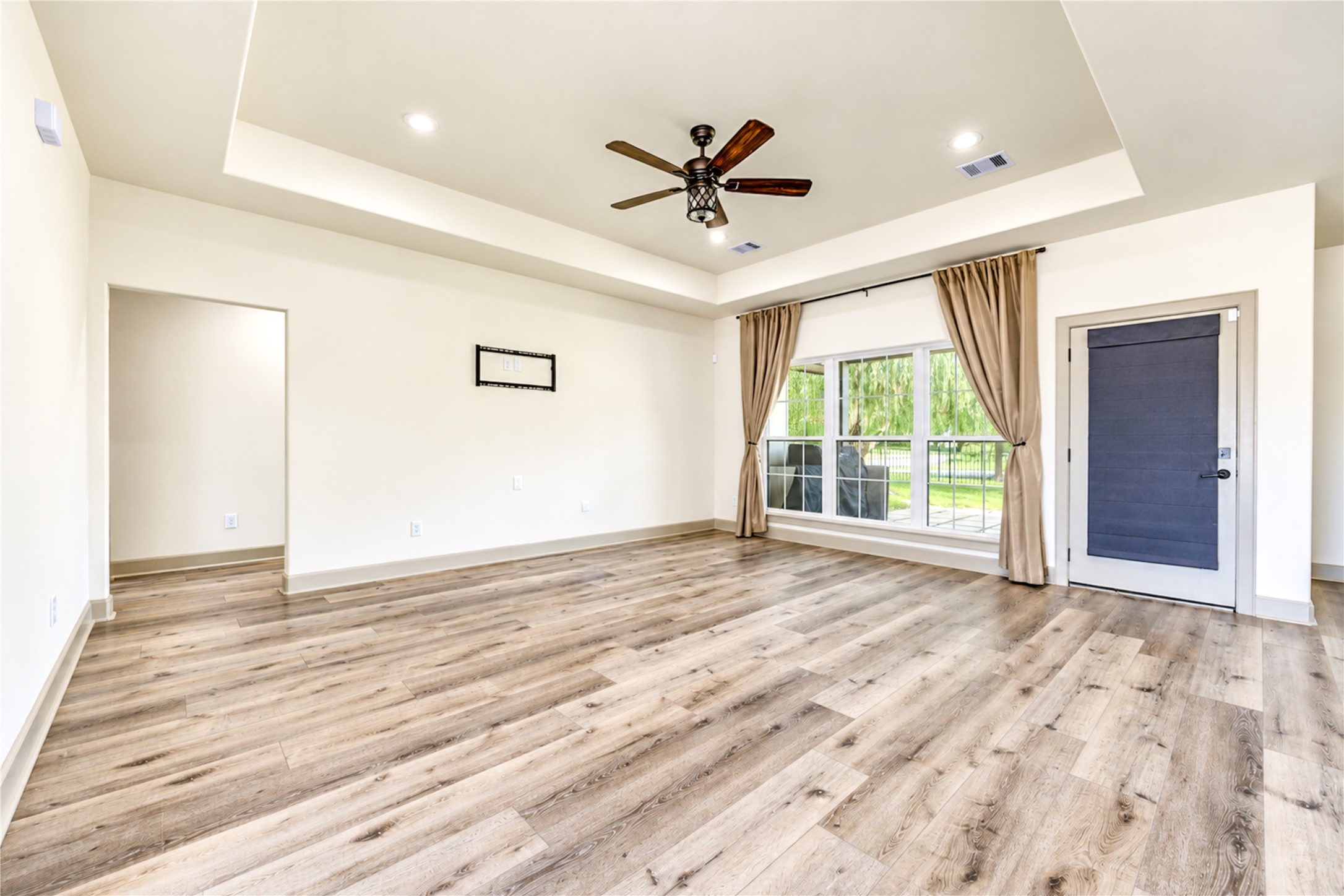 101 Hillsborough Drive W Property Photo 11