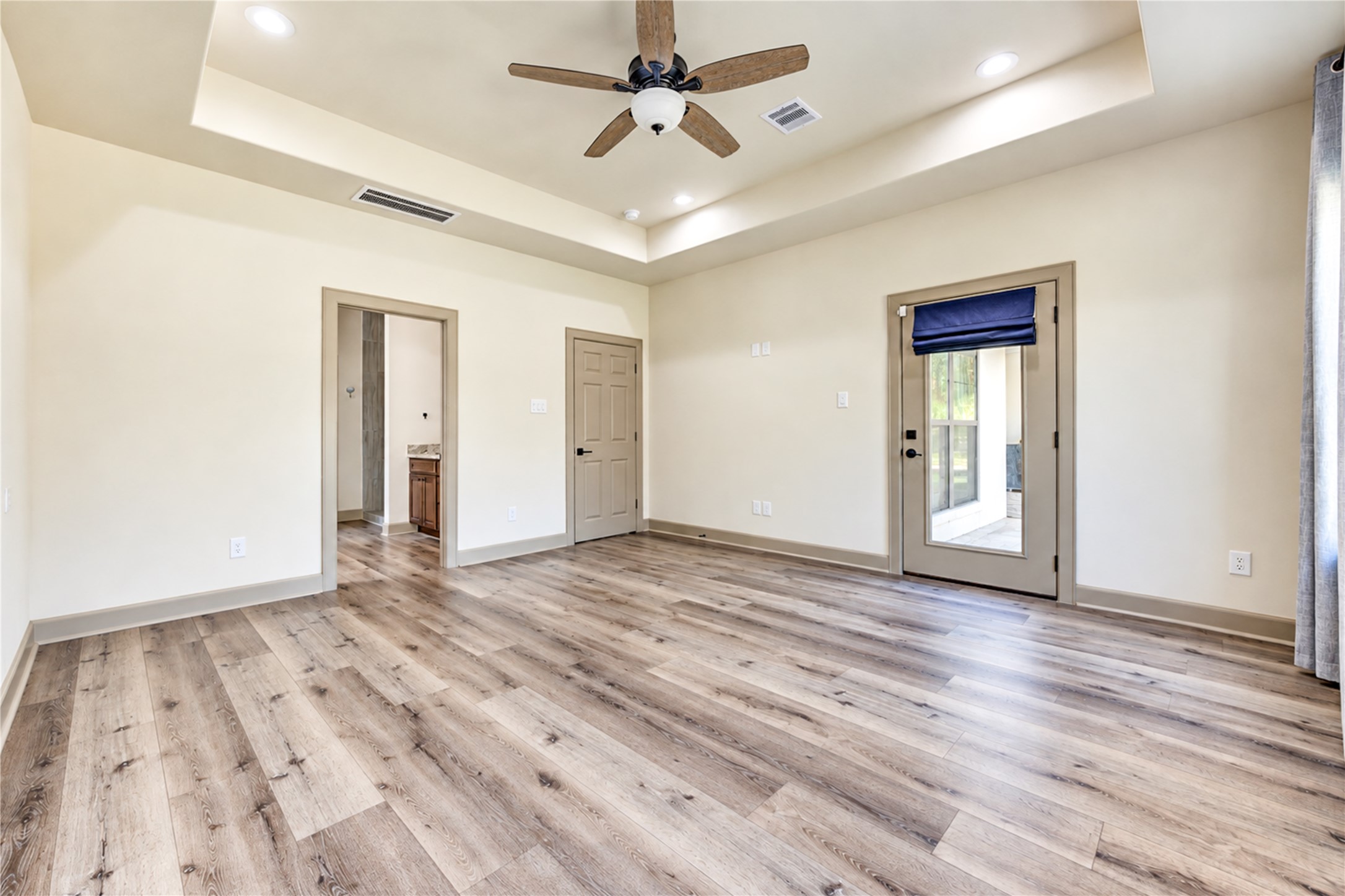 101 Hillsborough Drive W Property Photo 38