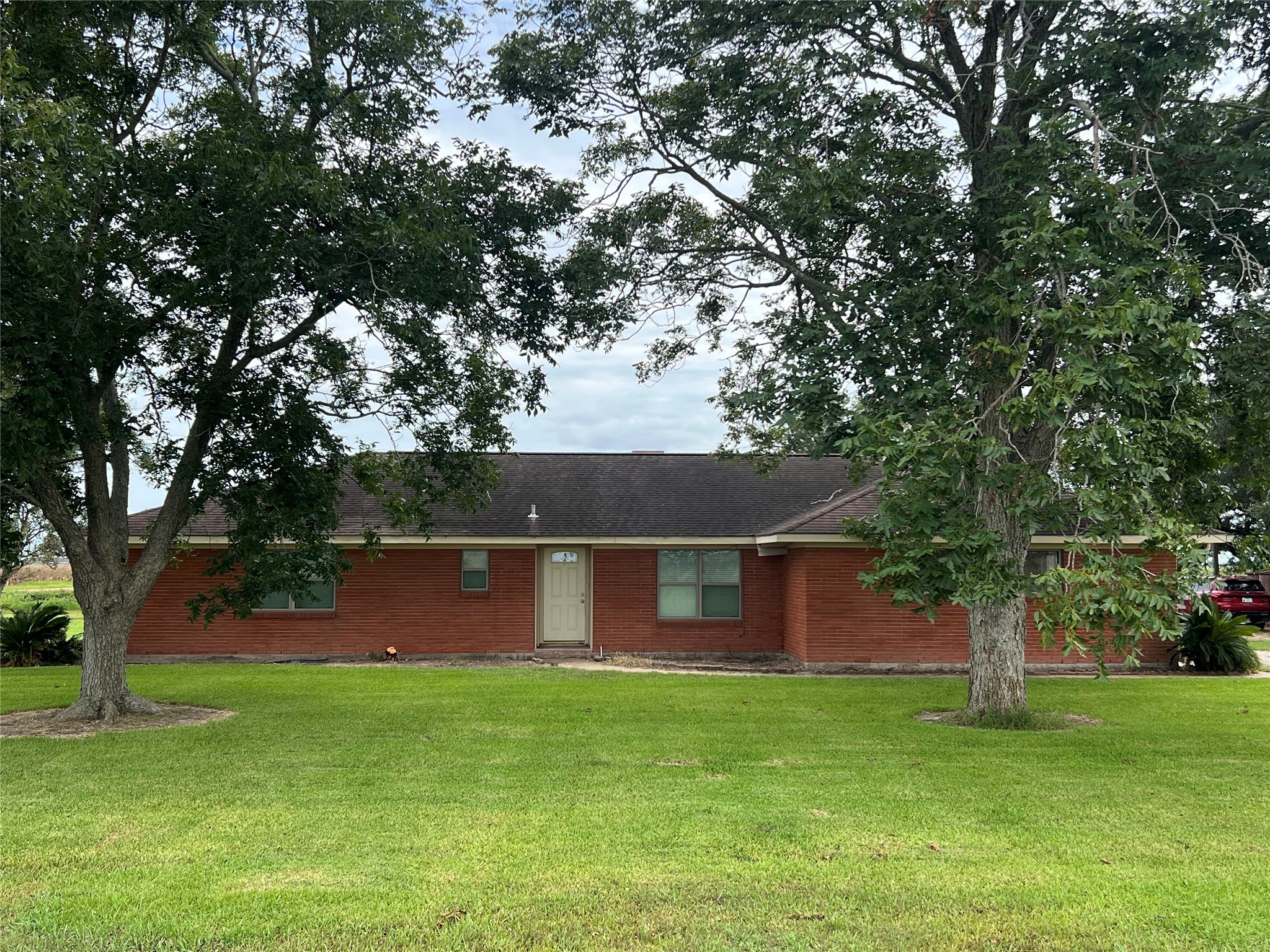 1080 County Road 424 Property Photo 1