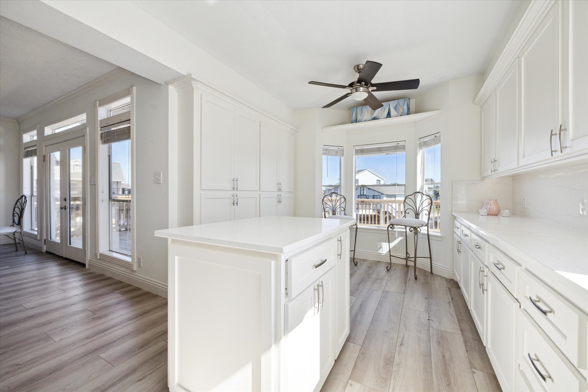210 Easterly Property Photo 7