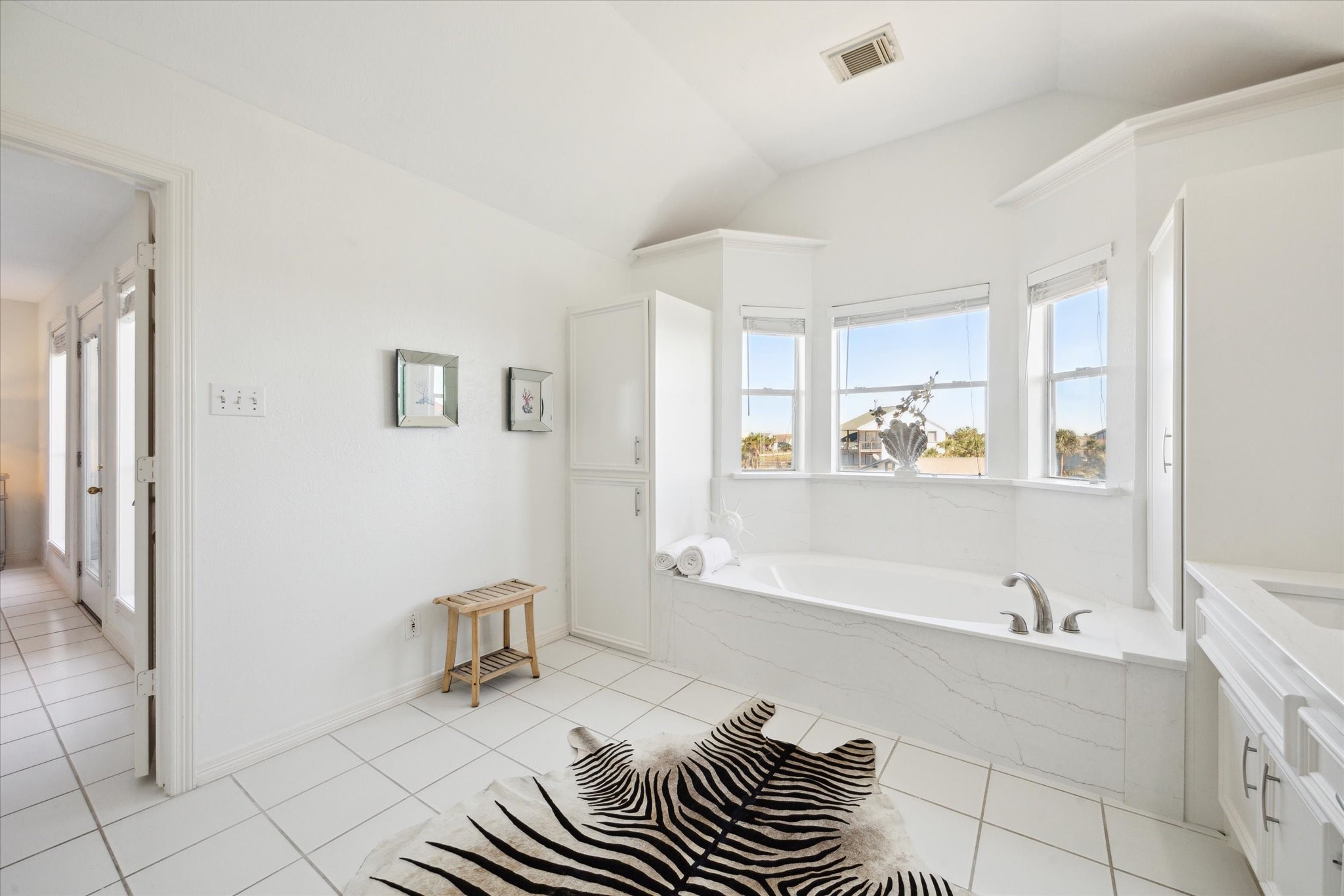 210 Easterly Property Photo 12