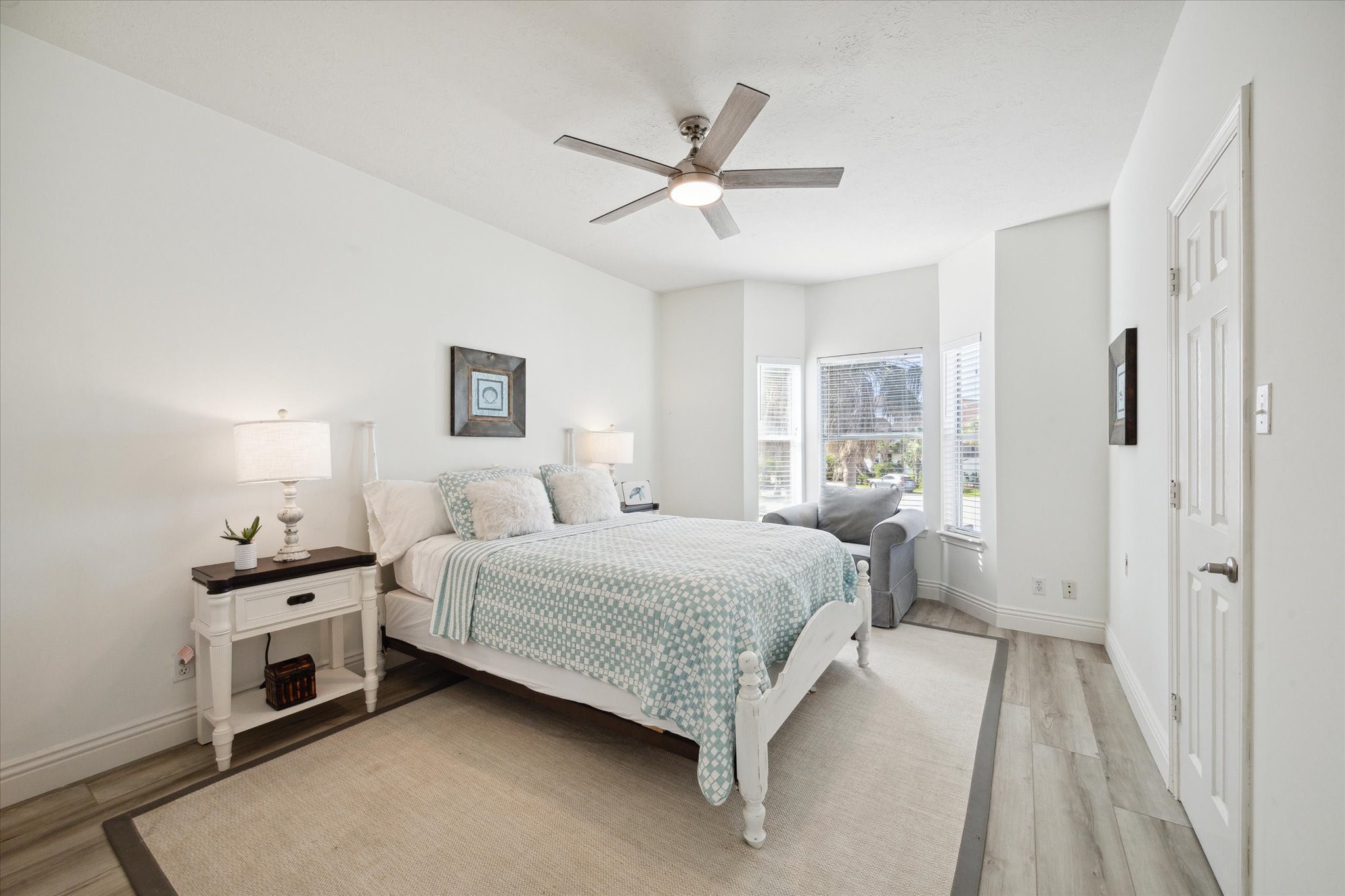 210 Easterly Property Photo 15