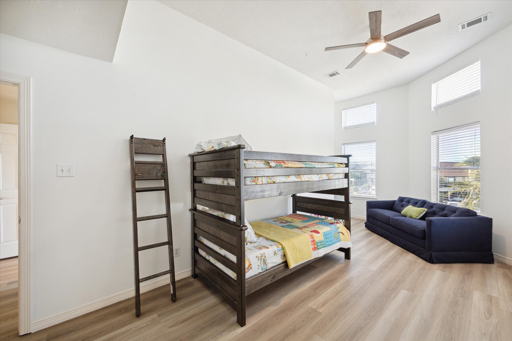 210 Easterly Property Photo 19