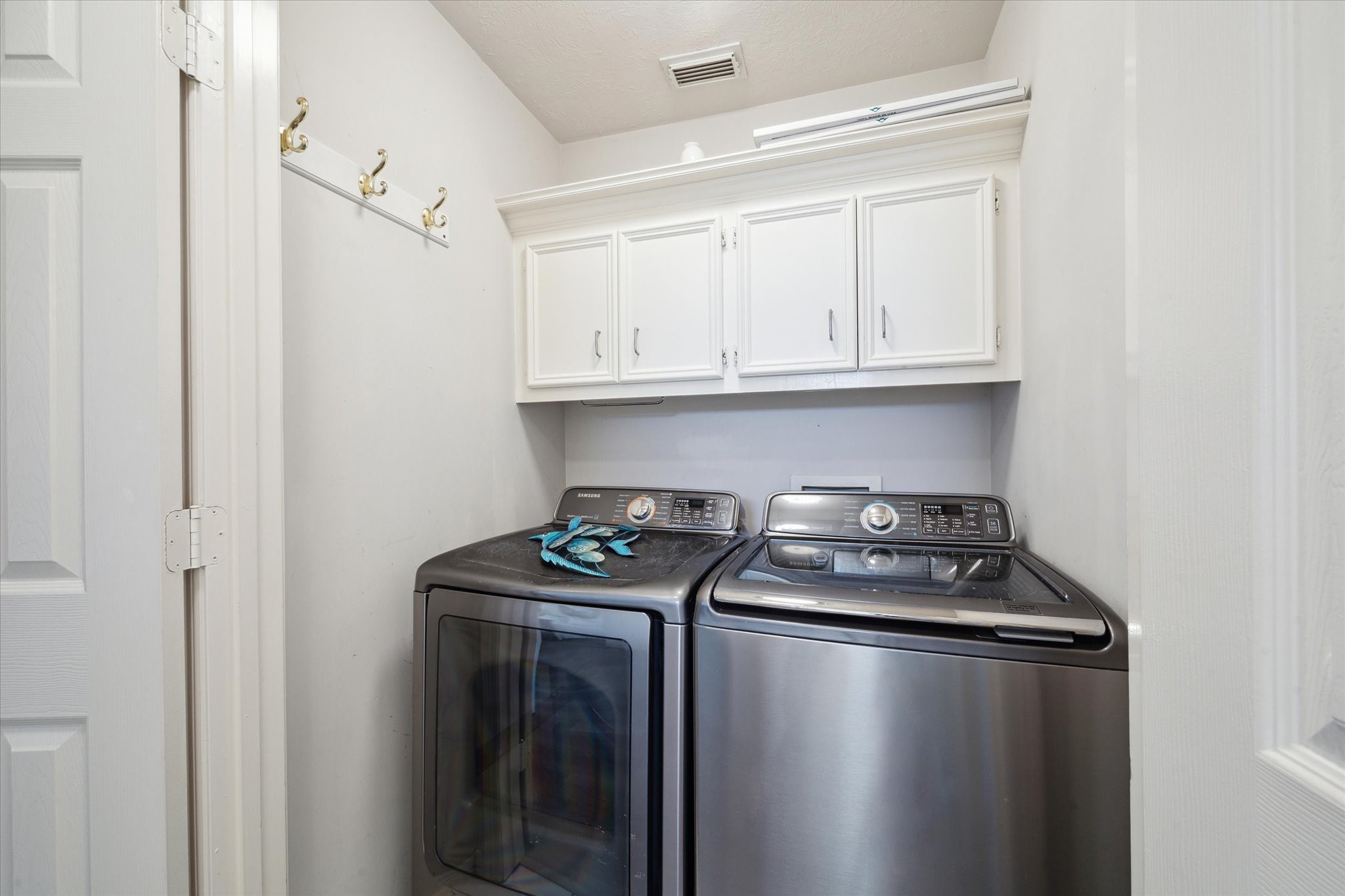 210 Easterly Property Photo 22