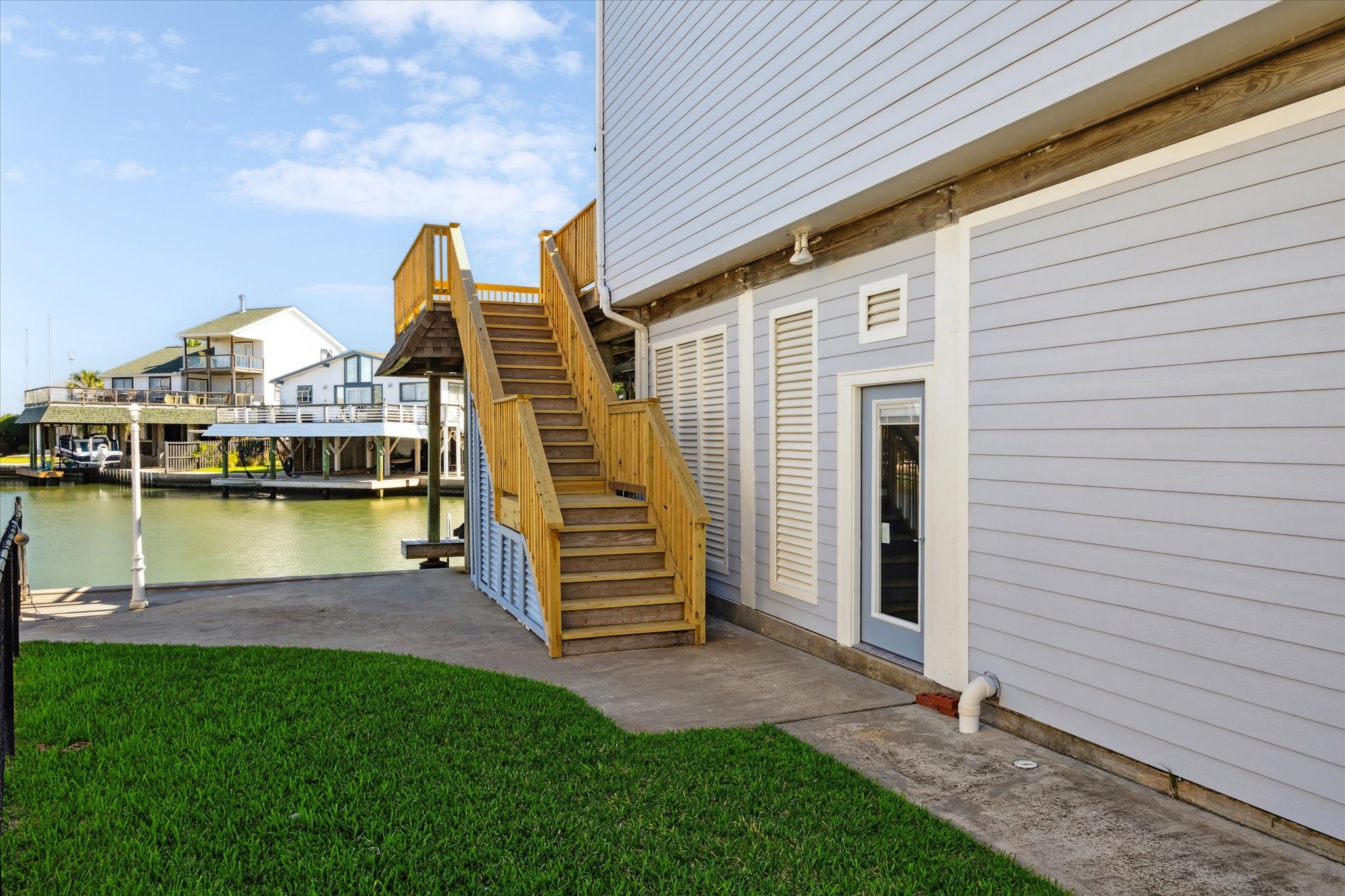 210 Easterly Property Photo 35