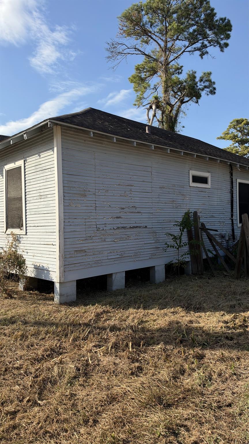 5715 Senior Street Property Photo 6