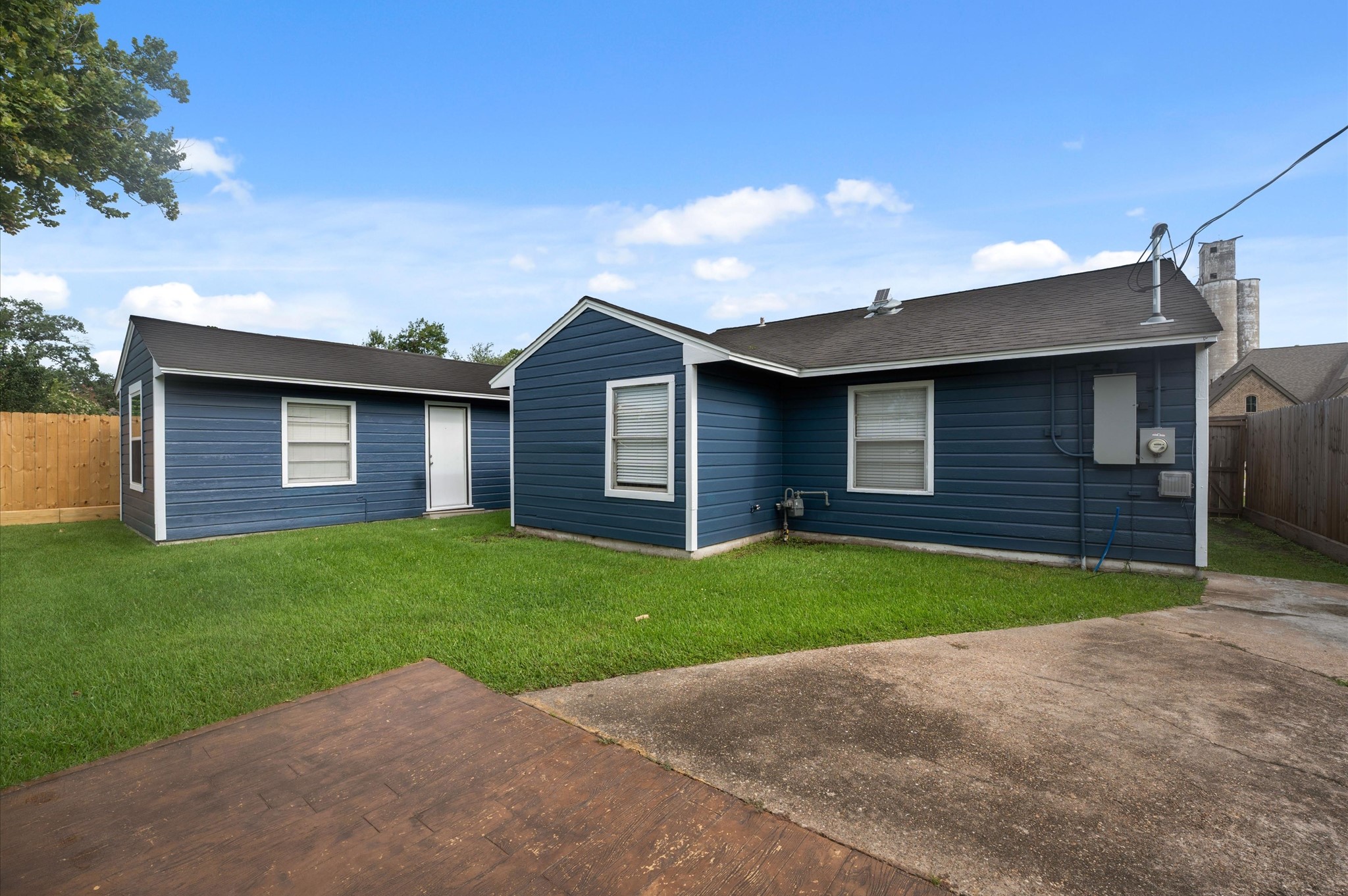 6421 Teluco Street Property Photo 16
