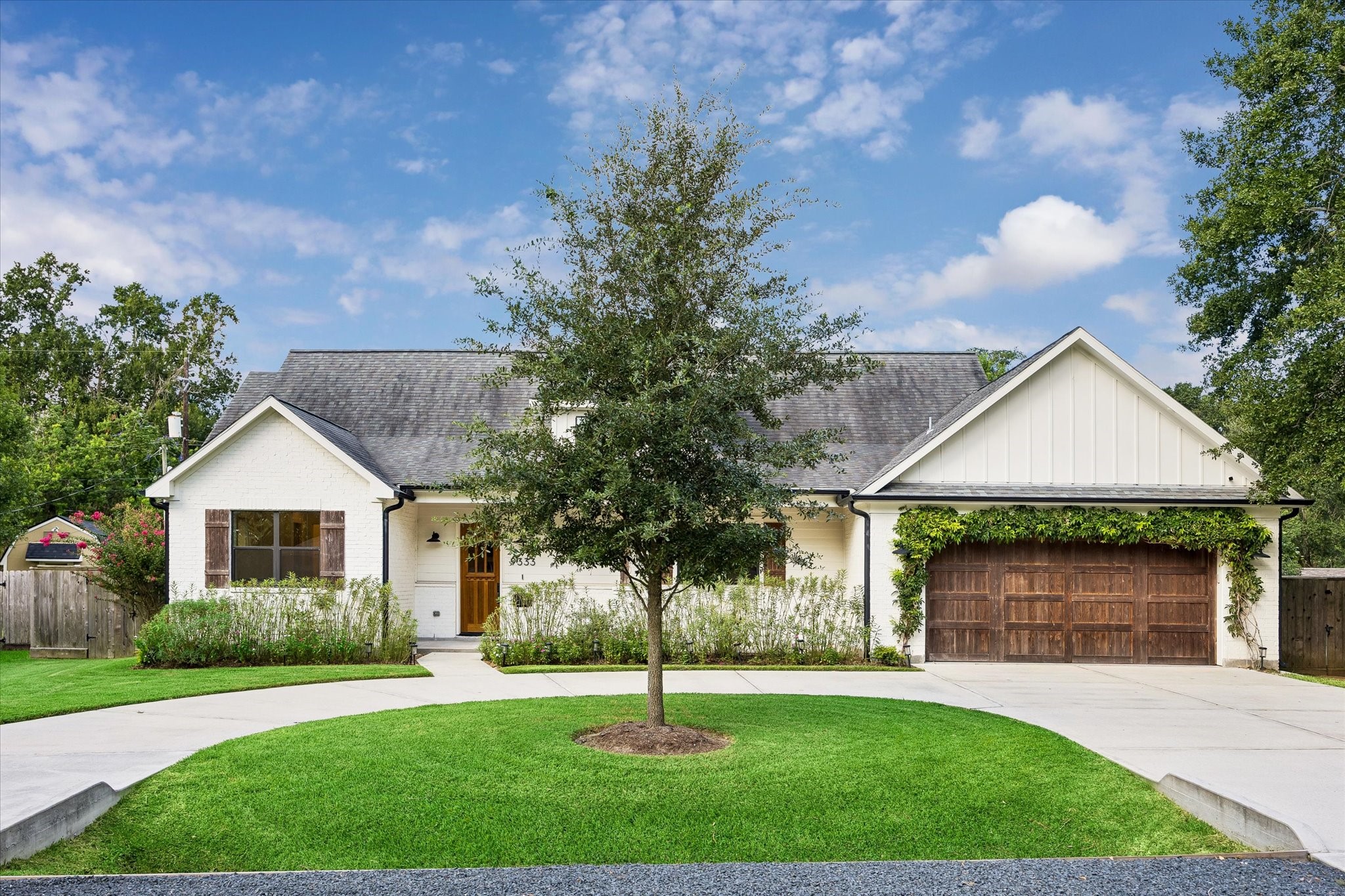 9333 Spring Branch Drive Property Photo 1