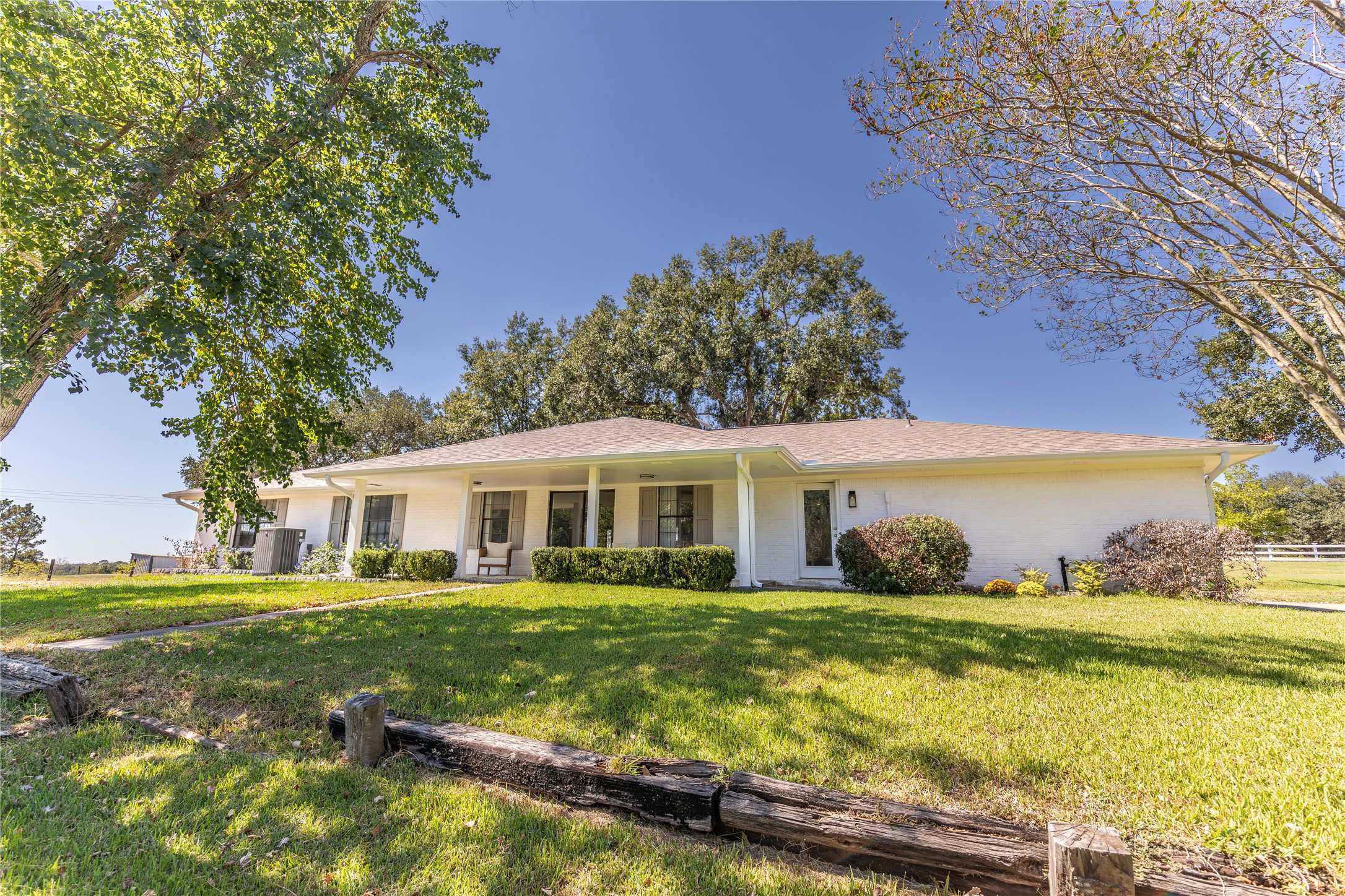 145 Camilla Circle Property Photo 3
