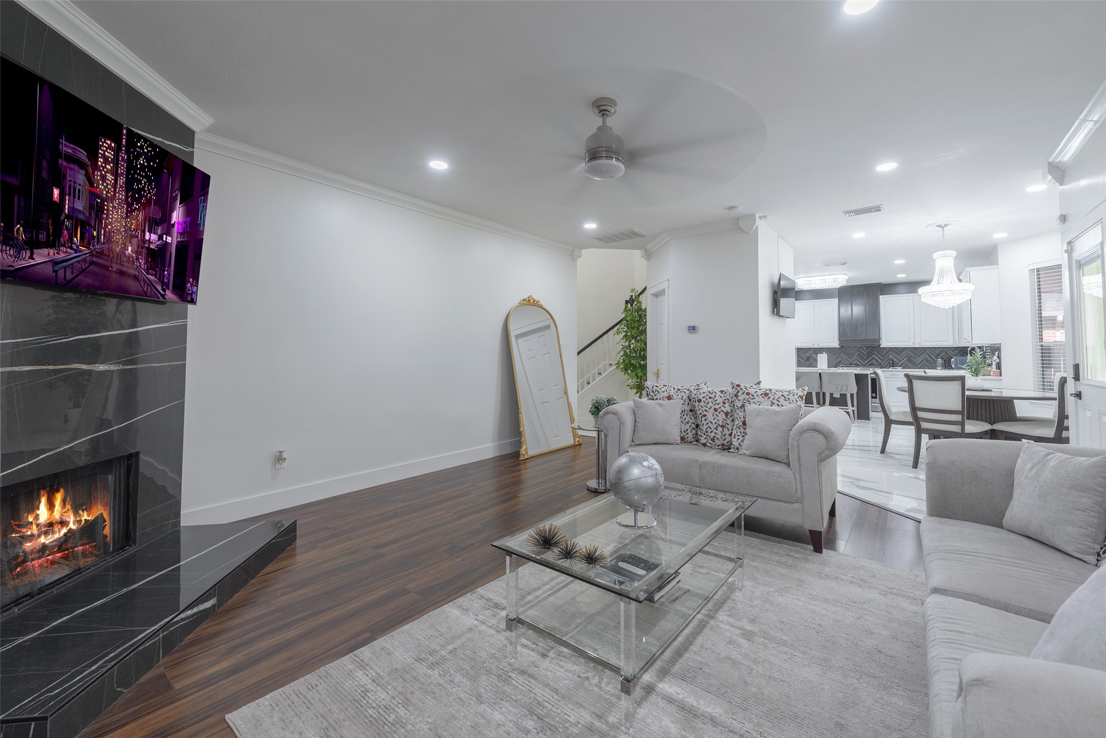 13431 Yaupon Holly Lane Property Photo 9