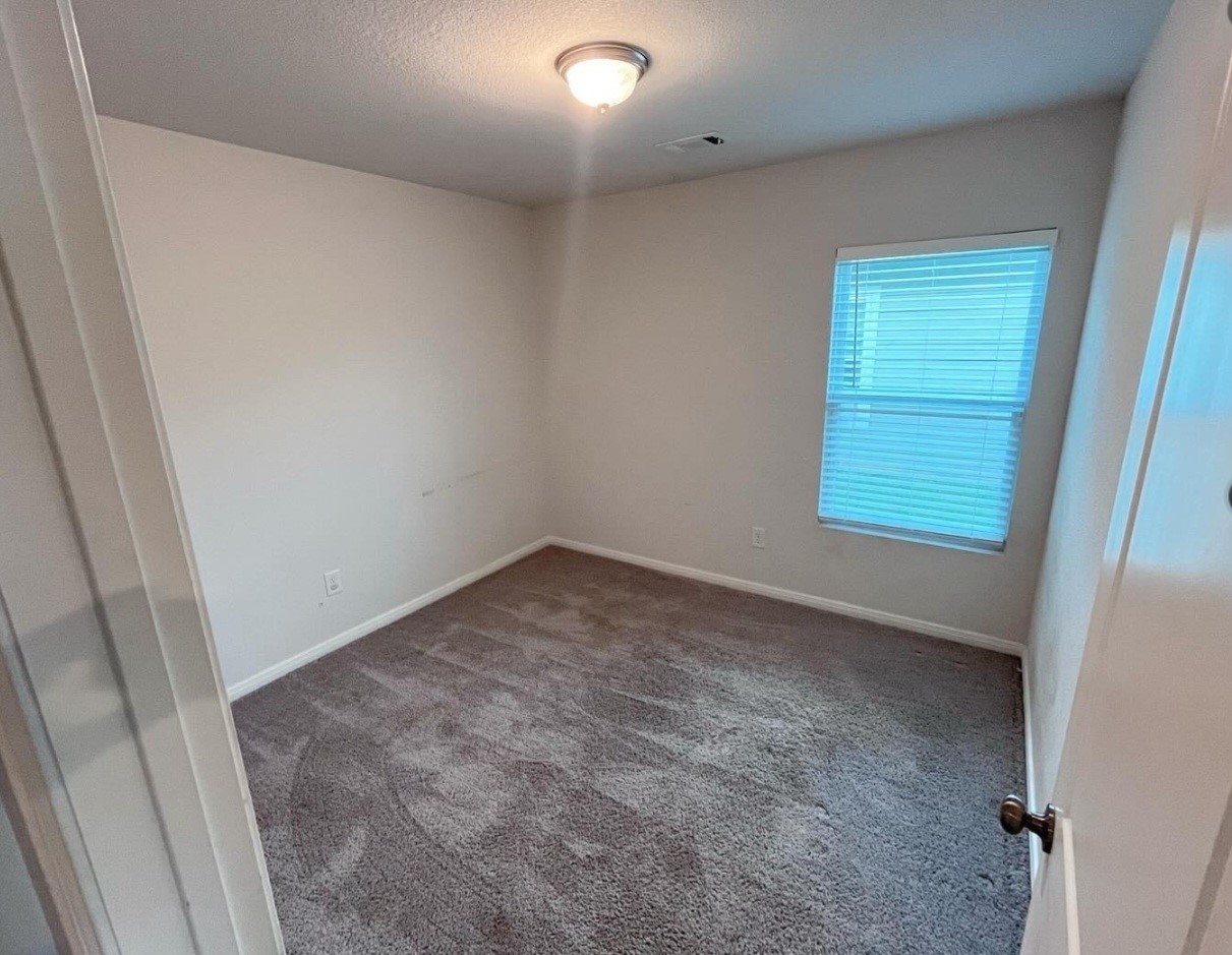 15717 Del Norte Drive Property Photo 10