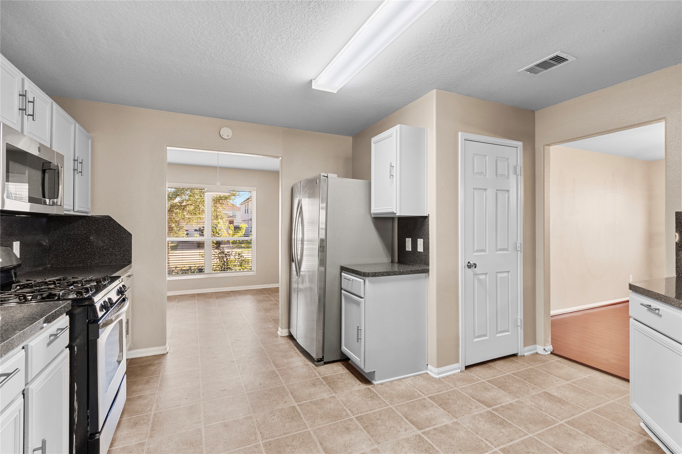5031 Juniper Spring Trail Property Photo 7