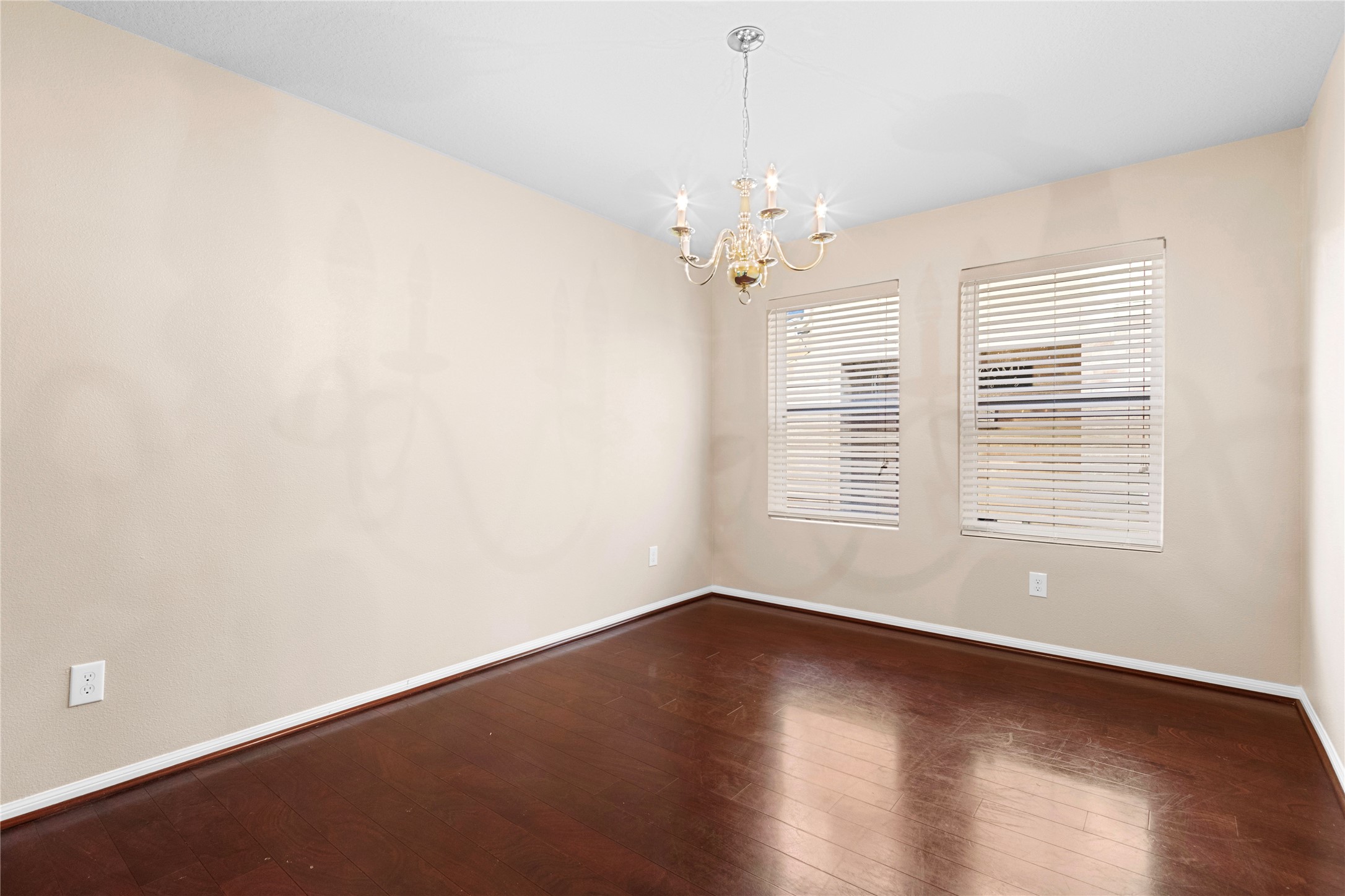 5031 Juniper Spring Trail Property Photo 10