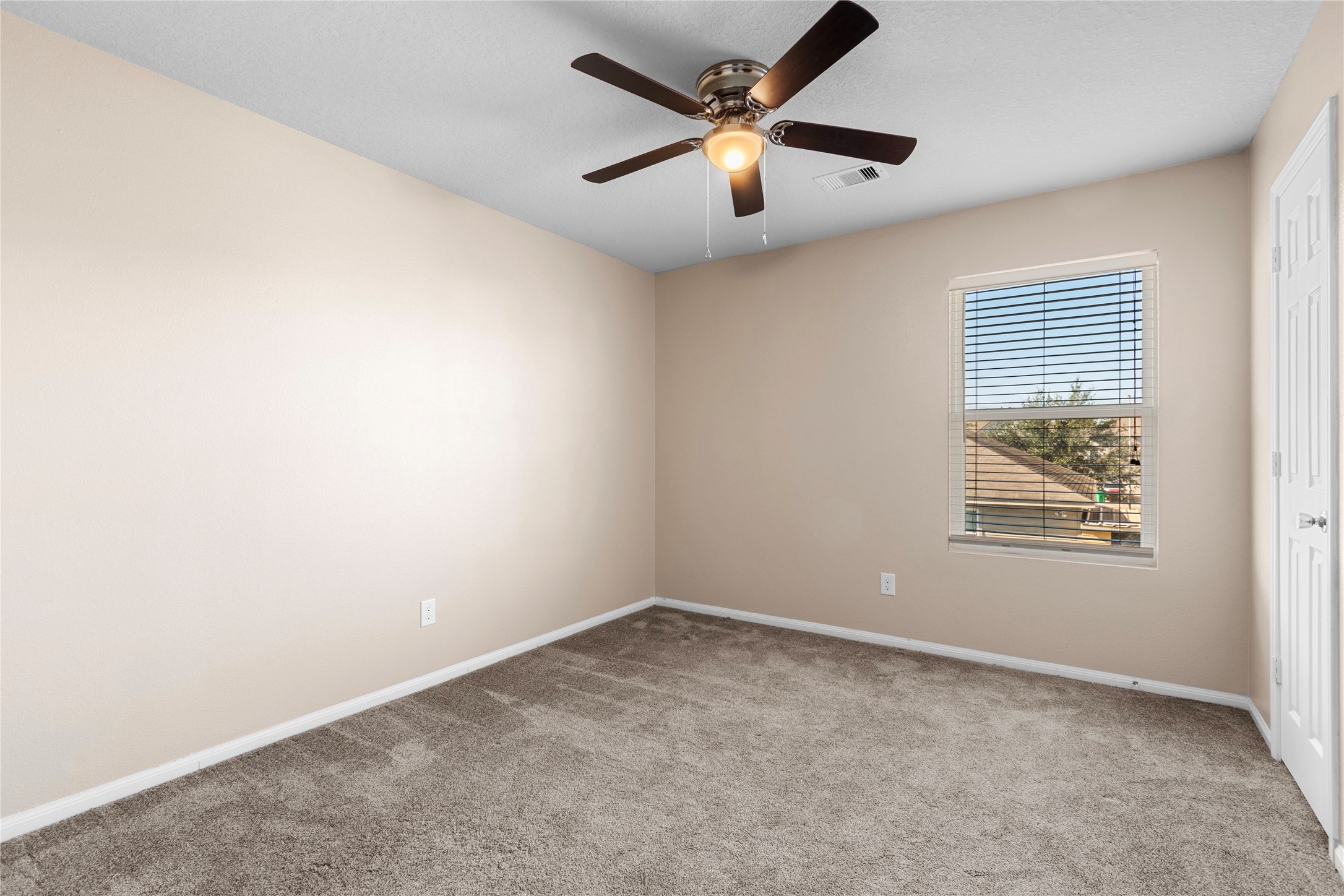 5031 Juniper Spring Trail Property Photo 13