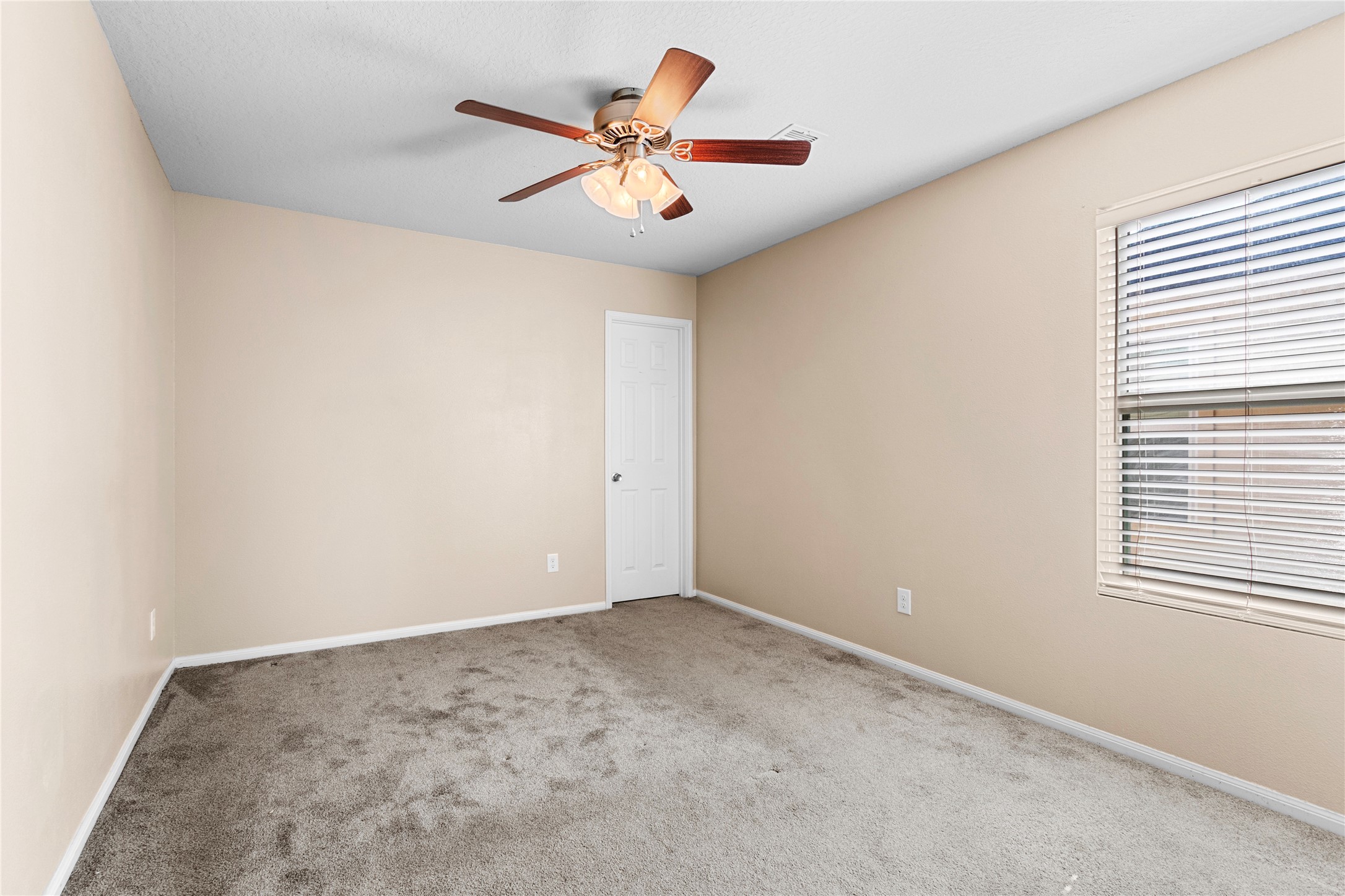 5031 Juniper Spring Trail Property Photo 28