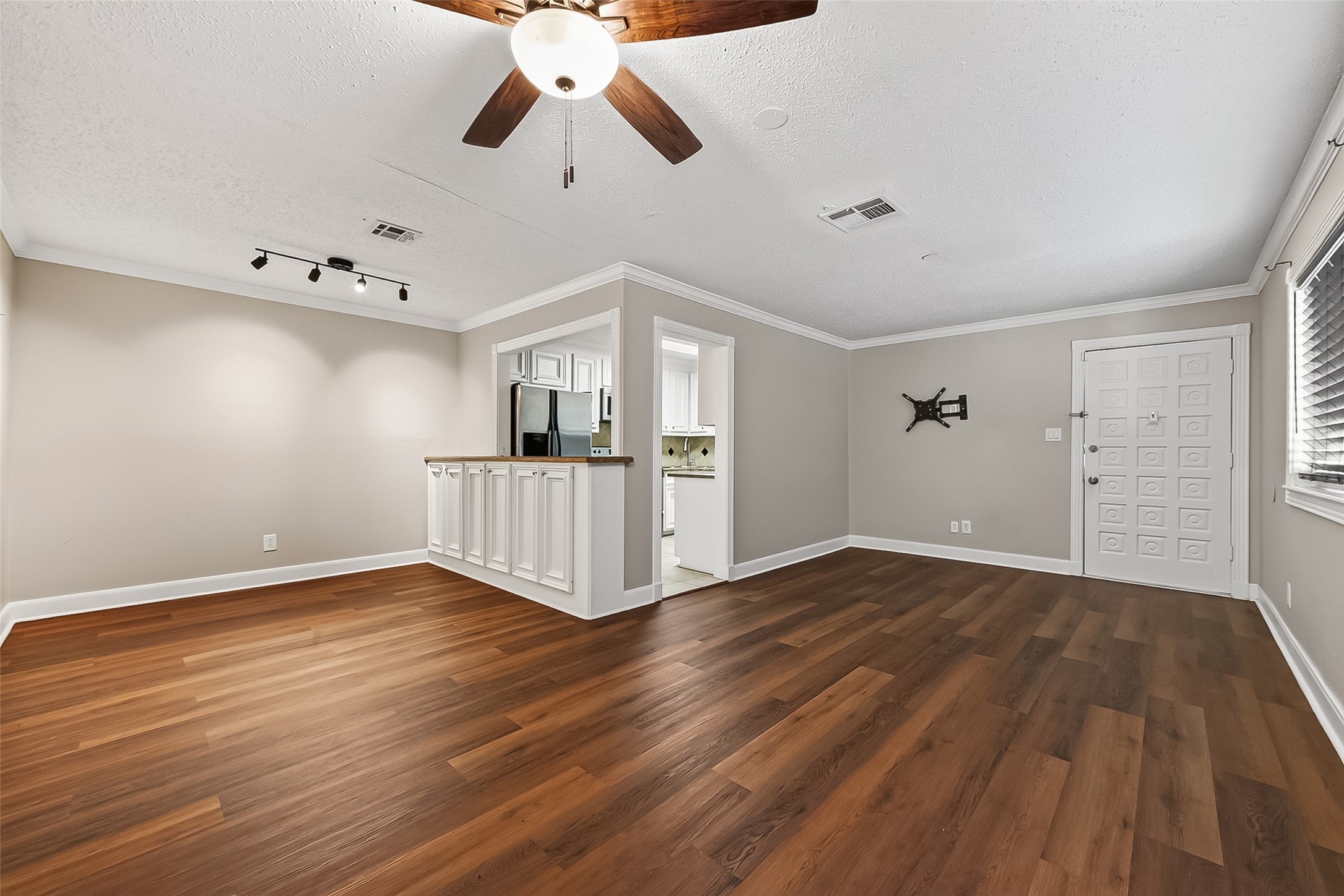 4727 Merwin Street A Property Photo 5