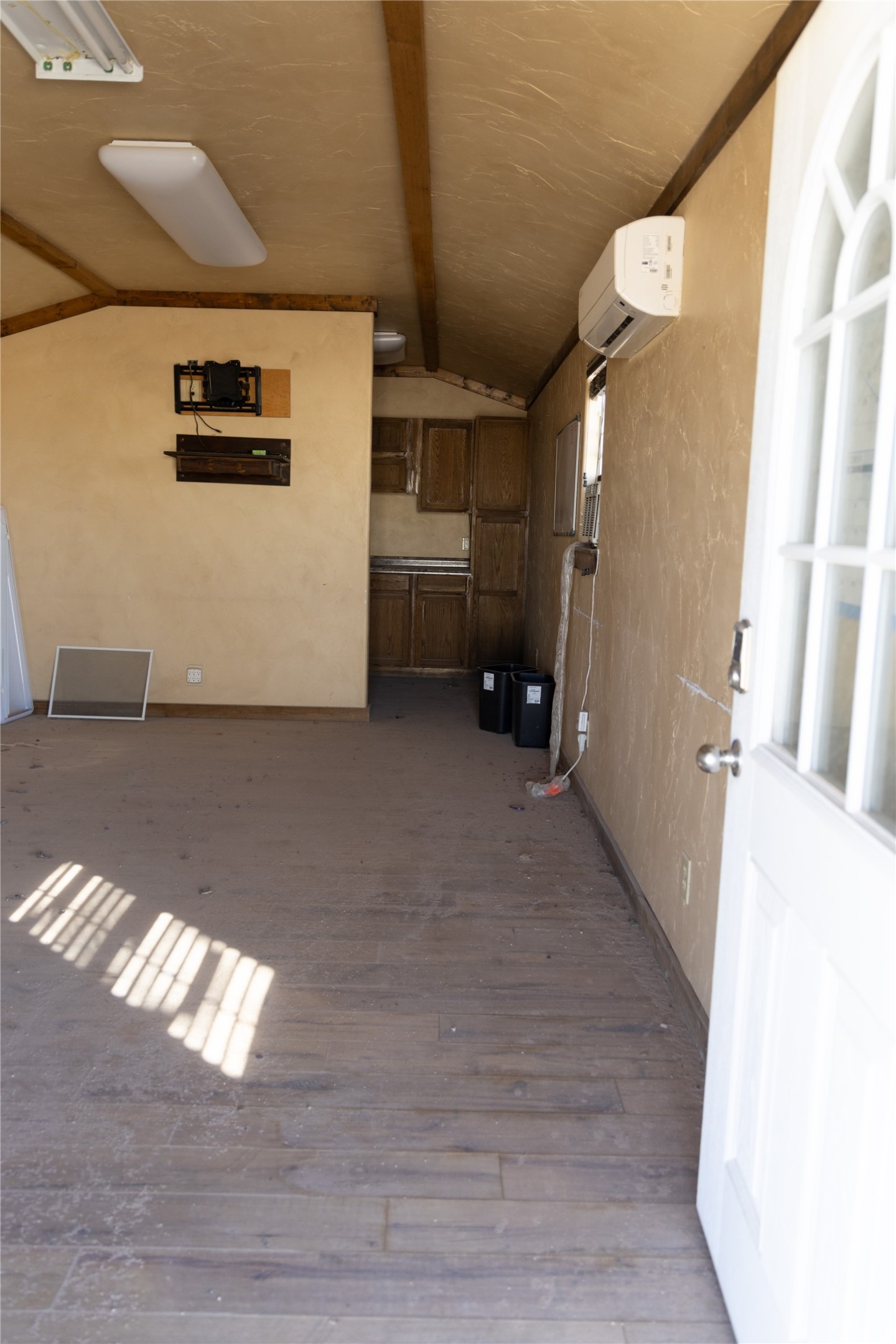 600 Ne Avenue Property Photo 43