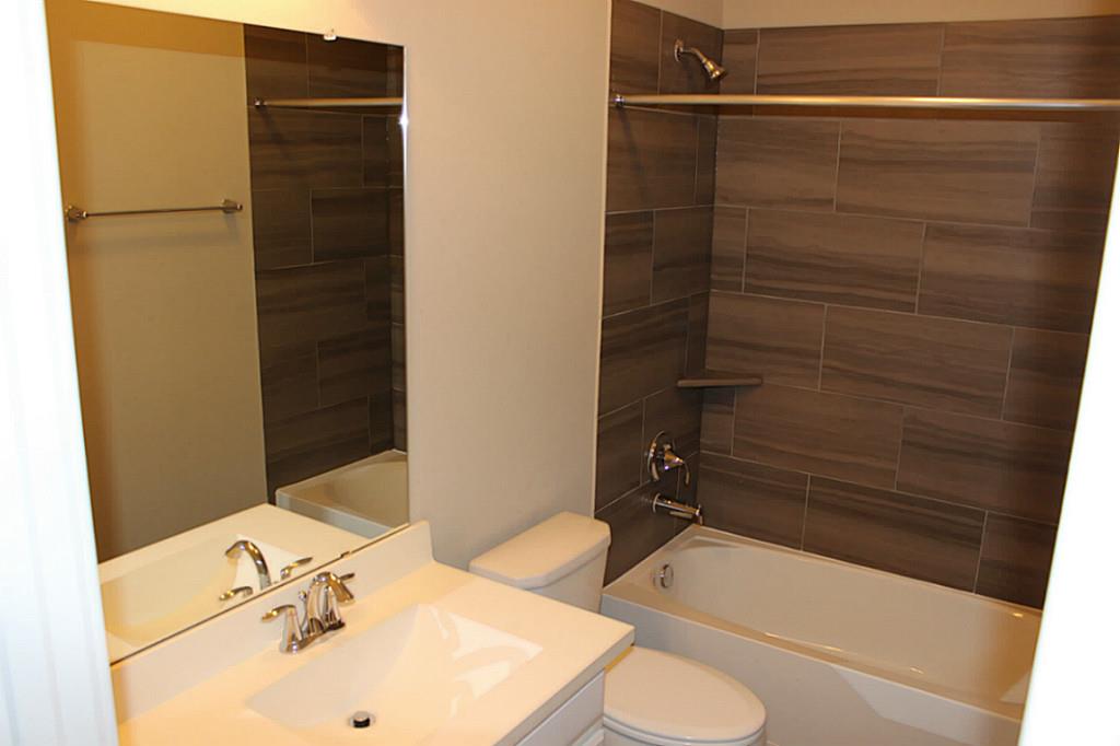 18139 Moonlit River Drive Property Photo 12