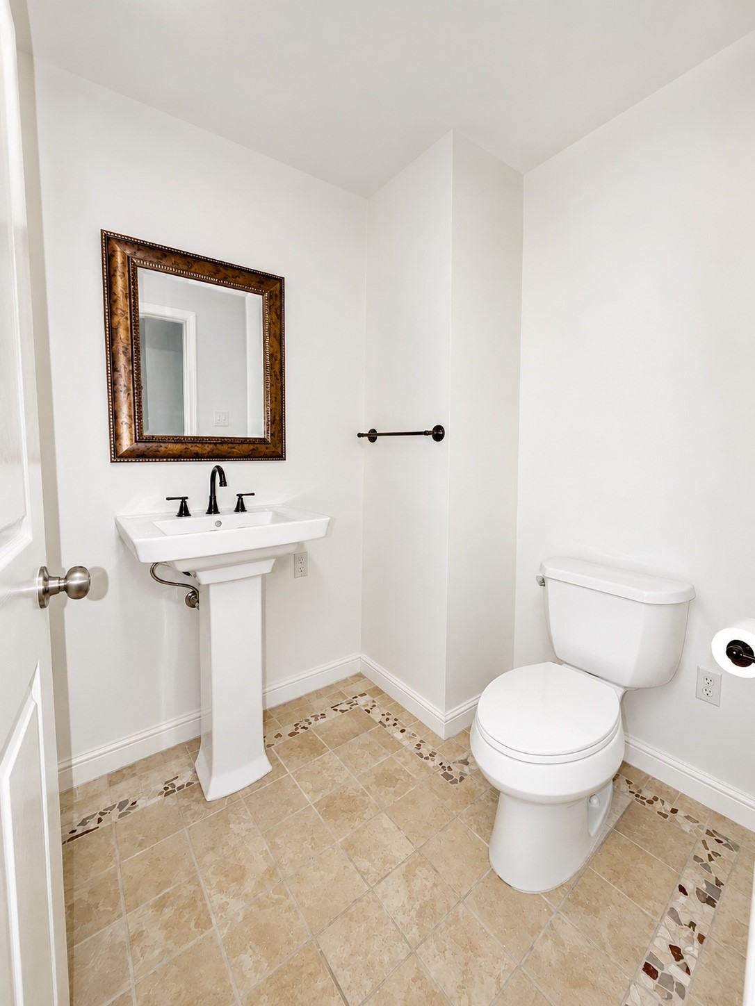 14011 Wickersham Lane Property Photo 10