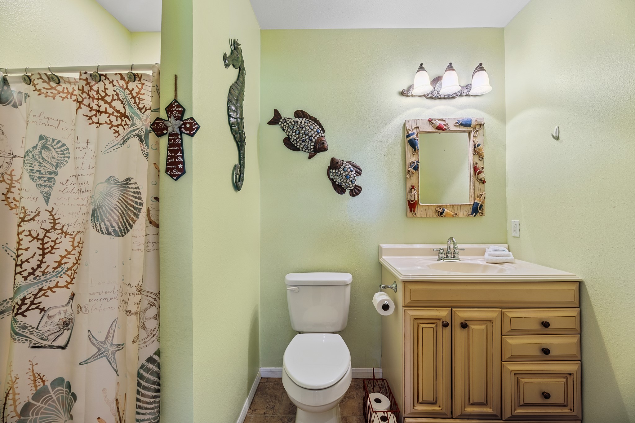 1402 Van Buren Property Photo 10