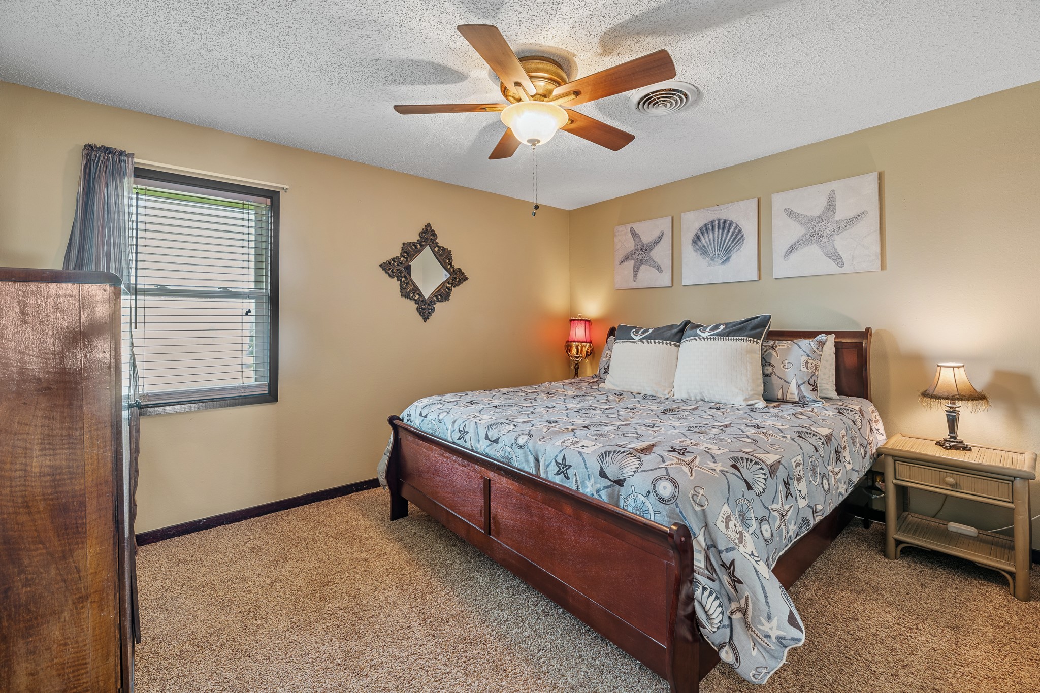 1402 Van Buren Property Photo 27