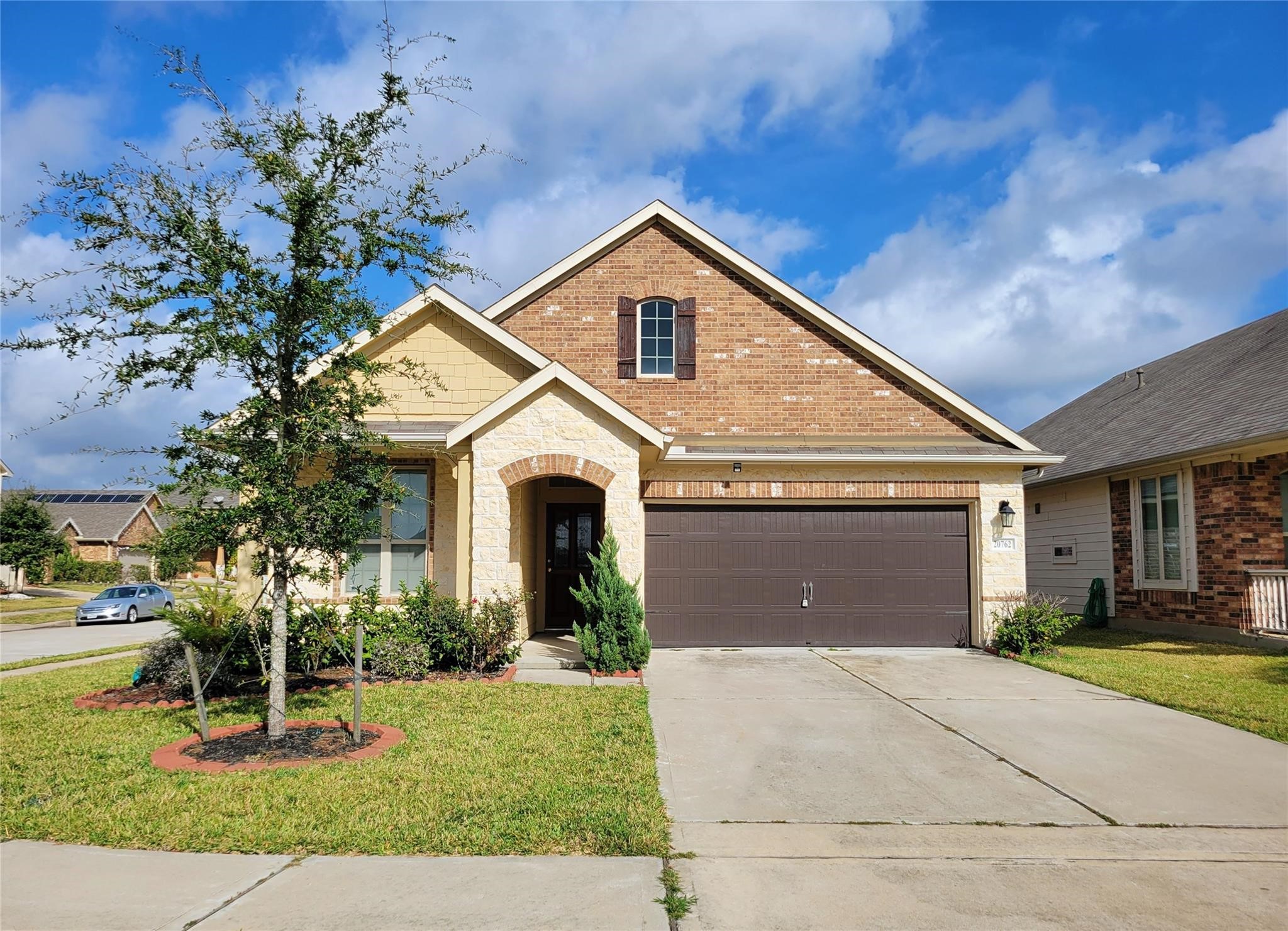 20762 Winghaven Drive Property Photo