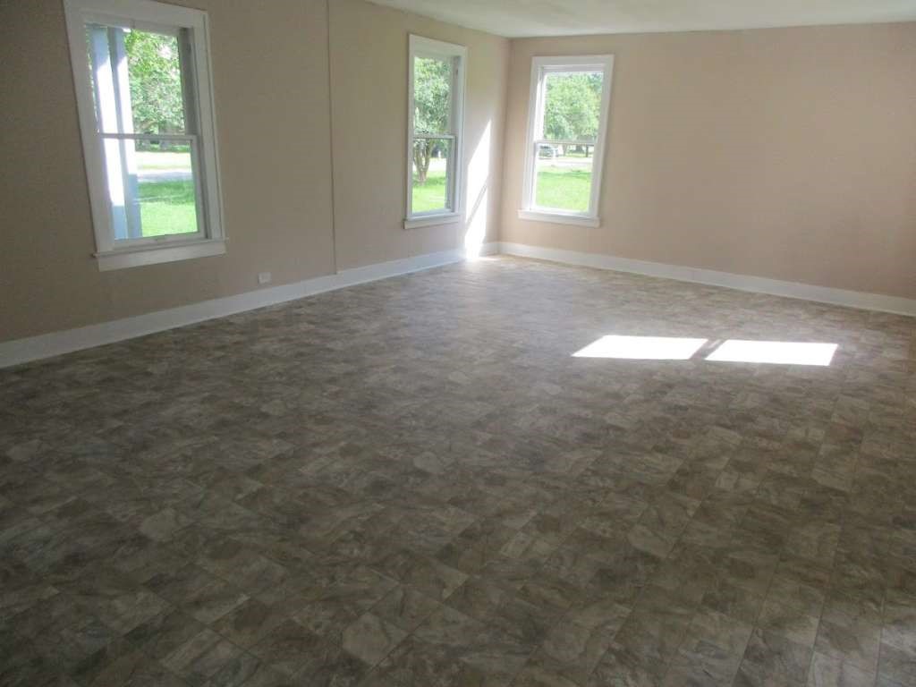 110 Spencer Street Property Photo 3