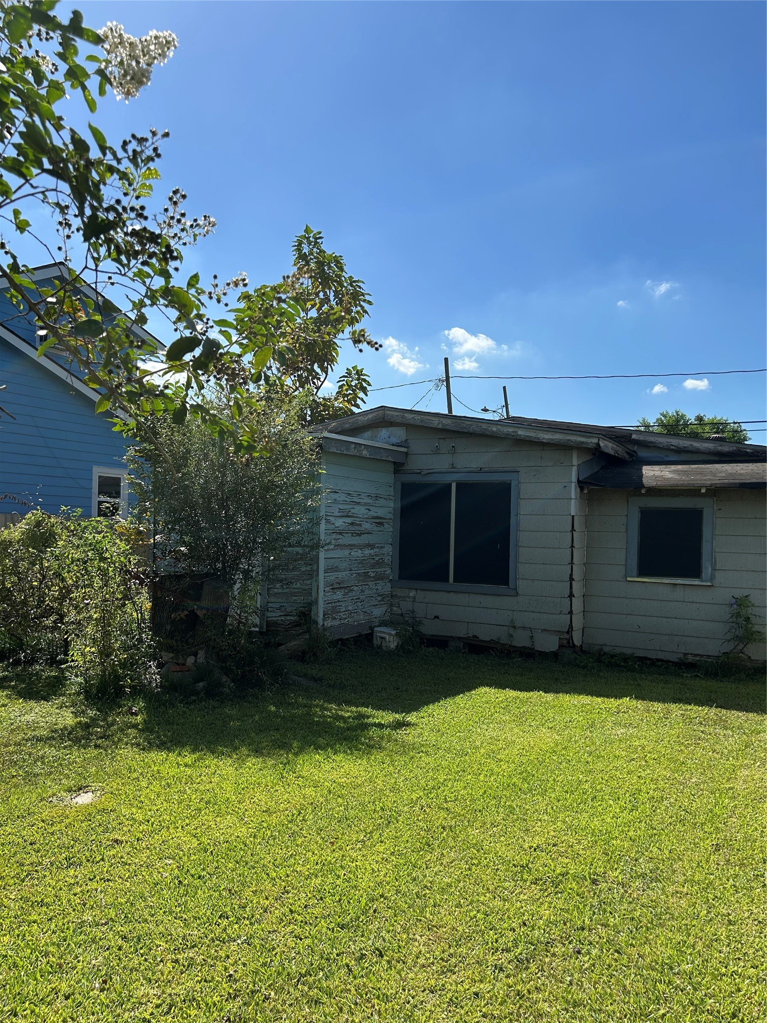 3811 Lila Street Property Photo 3