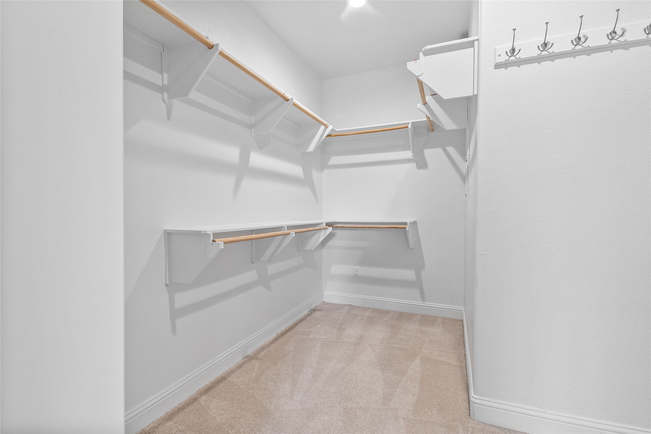 7705 Shannon Drive Property Photo 13