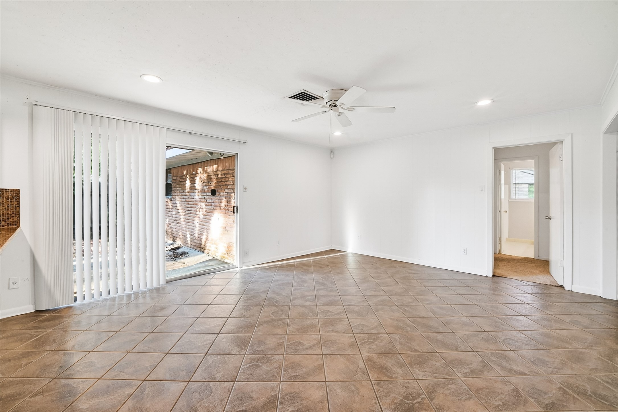 5422 Spellman Road Property Photo 6