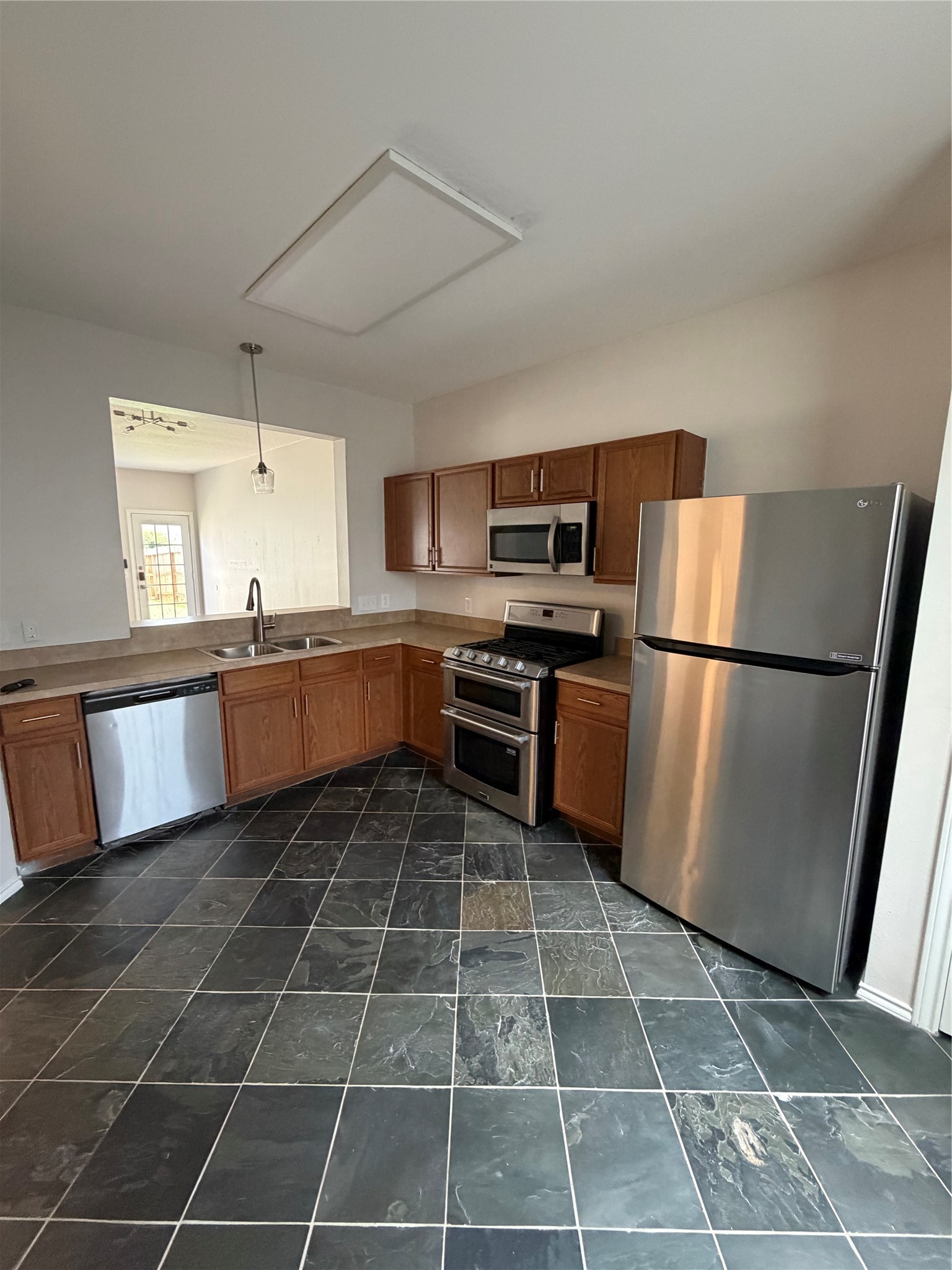 2123 Rustling Trees Way Way Property Photo 6